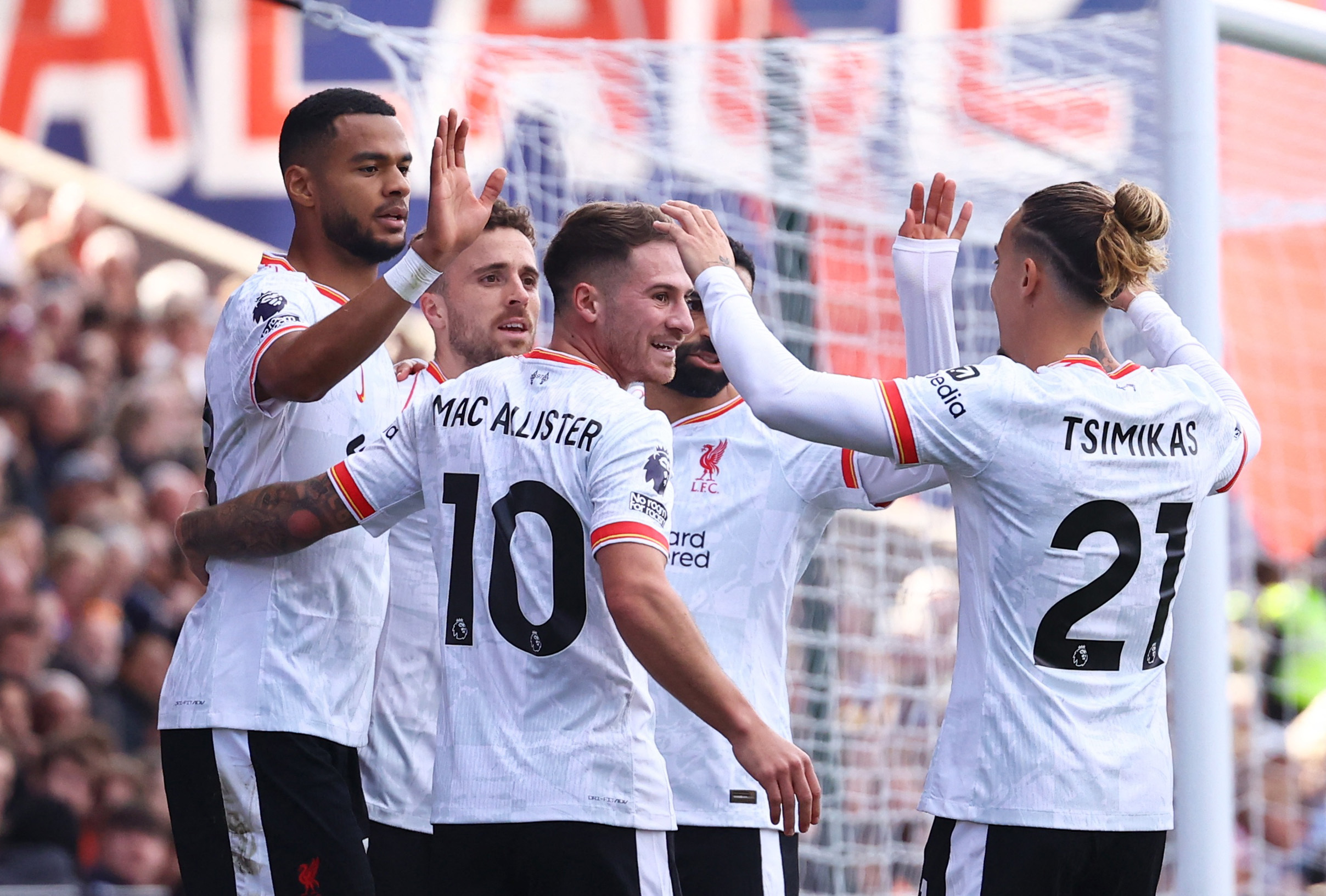 image Jota&#8217;s early goal gives Liverpool 1-0 win at Crystal Palace