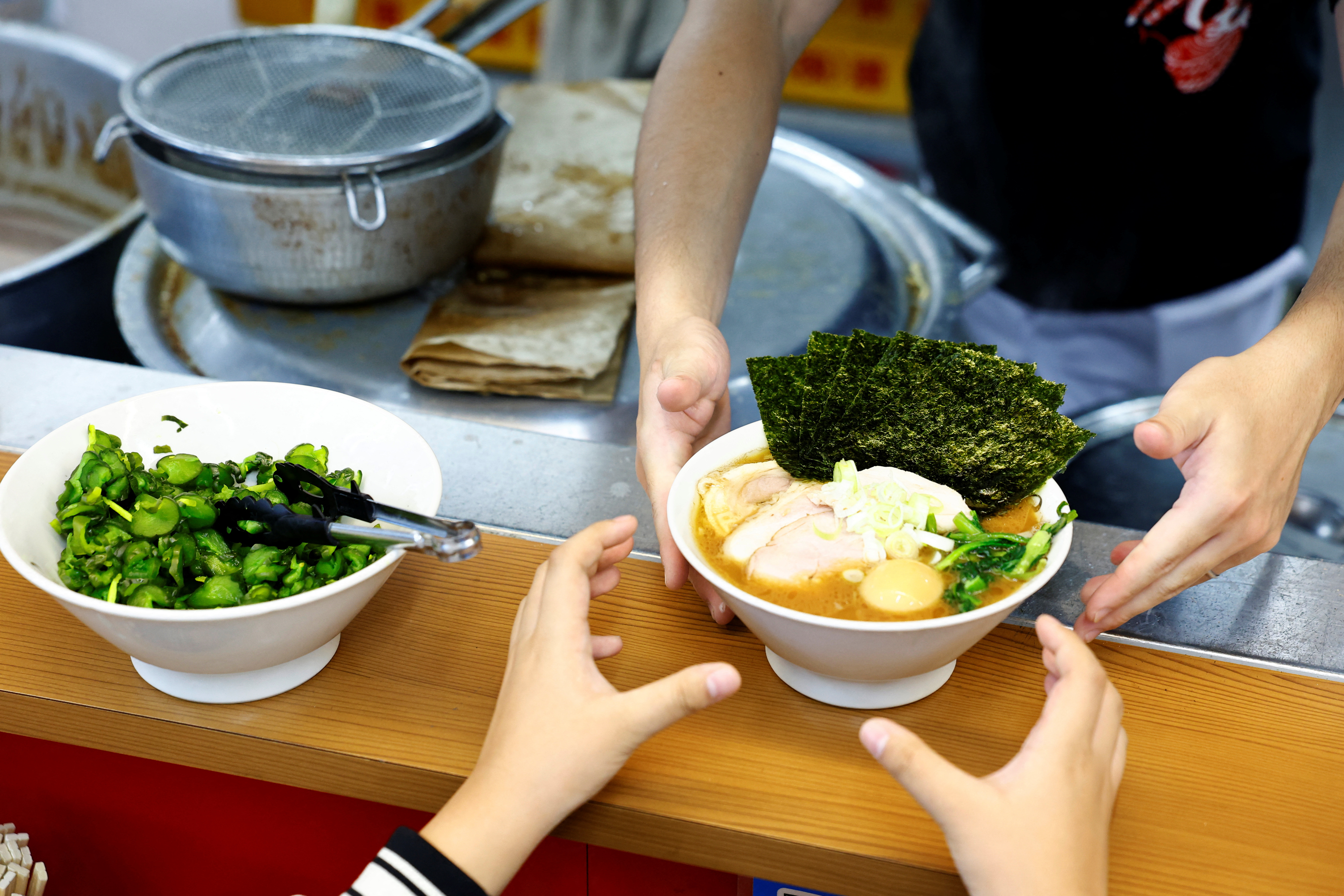 image Ramen struggles: Soaring costs threaten Japan&#8217;s comfort food