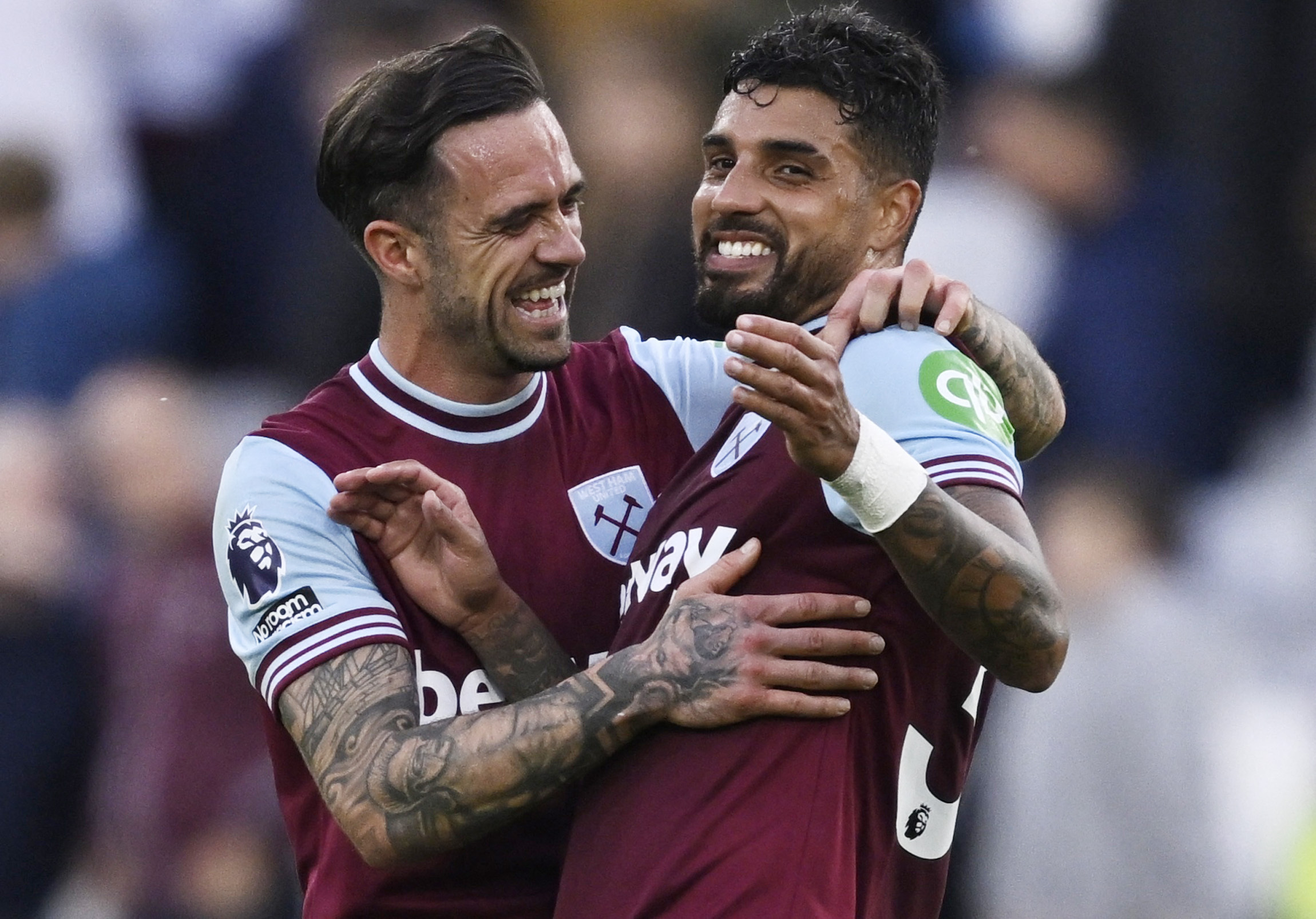 image Late penalty gives West Ham dramatic win over Man United