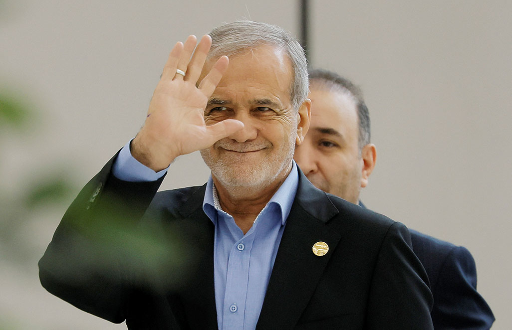 image Iran&#8217;s president says Tehran has to deal with Washington
