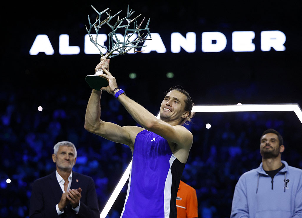 image Zverev outclasses Humbert in Paris Masters final