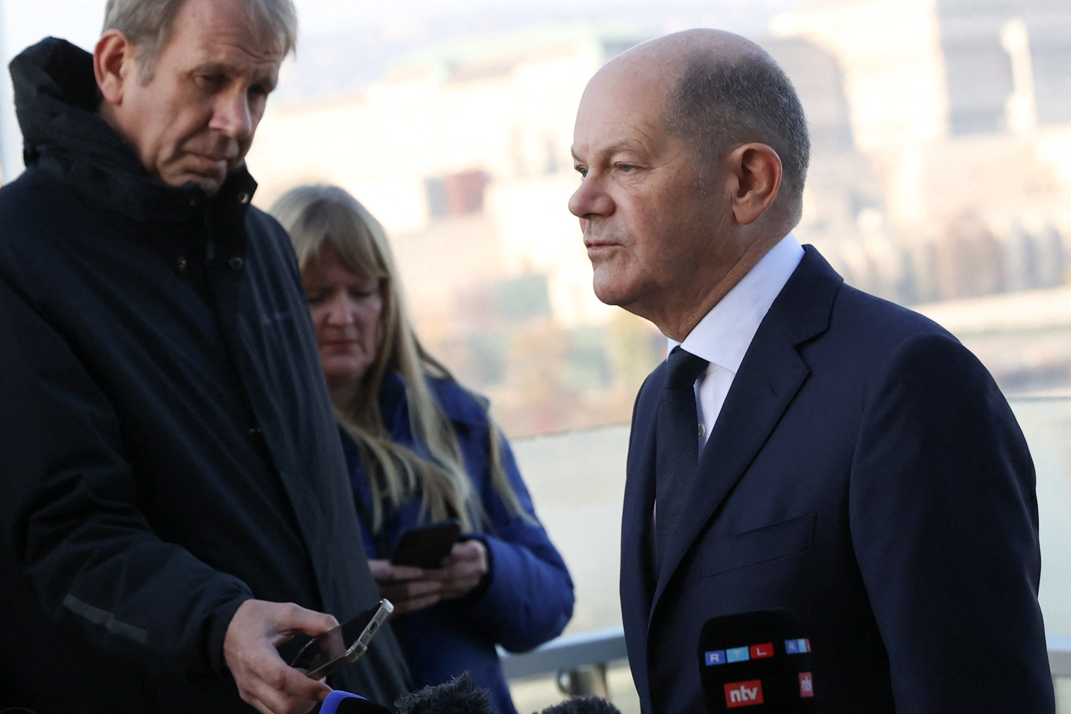 image German voters want early election putting pressure on Chancellor Scholz