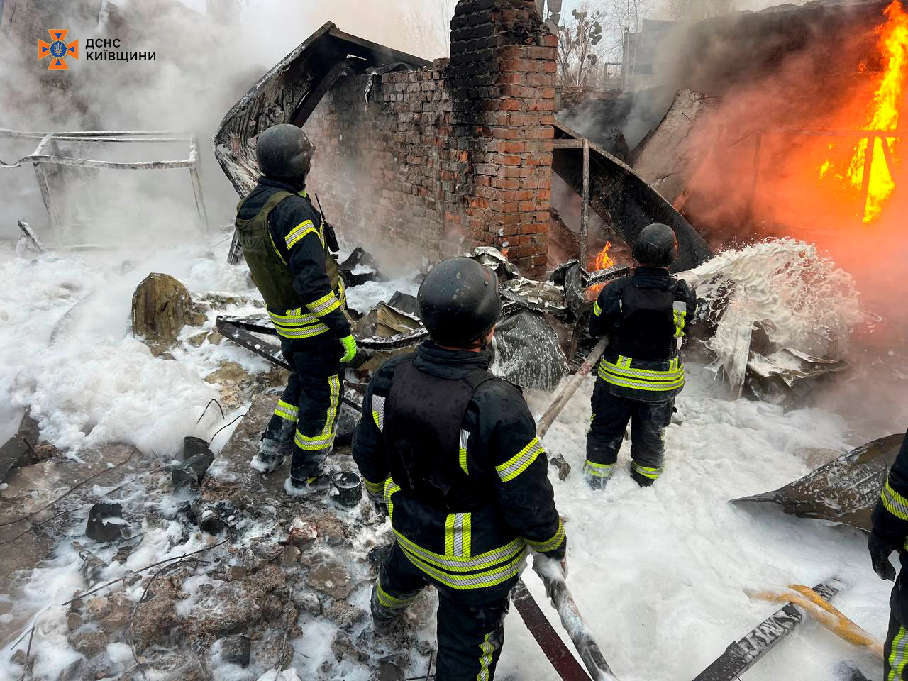 image Blasts shake key Ukraine cities, Poland scrambles air force after Russian missile attack