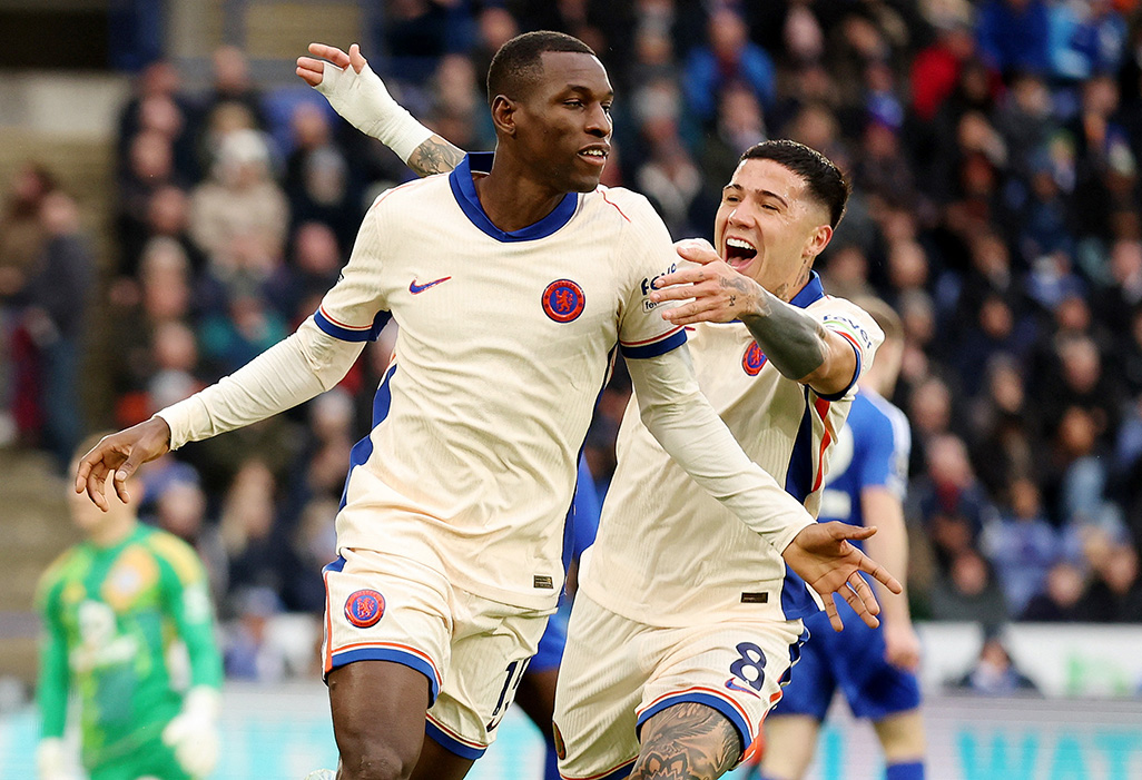 image Chelsea hold on to beat Leicester despite Madueke mishap