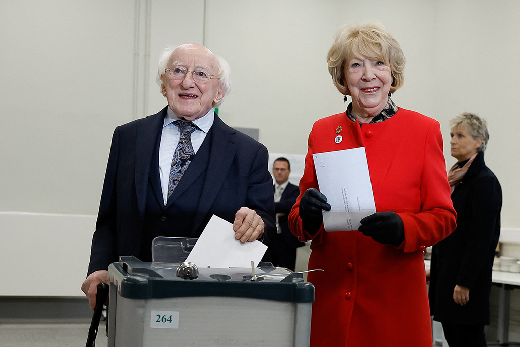 image High-spending Irish coalition eyes re-election as rival Sinn Fein falters