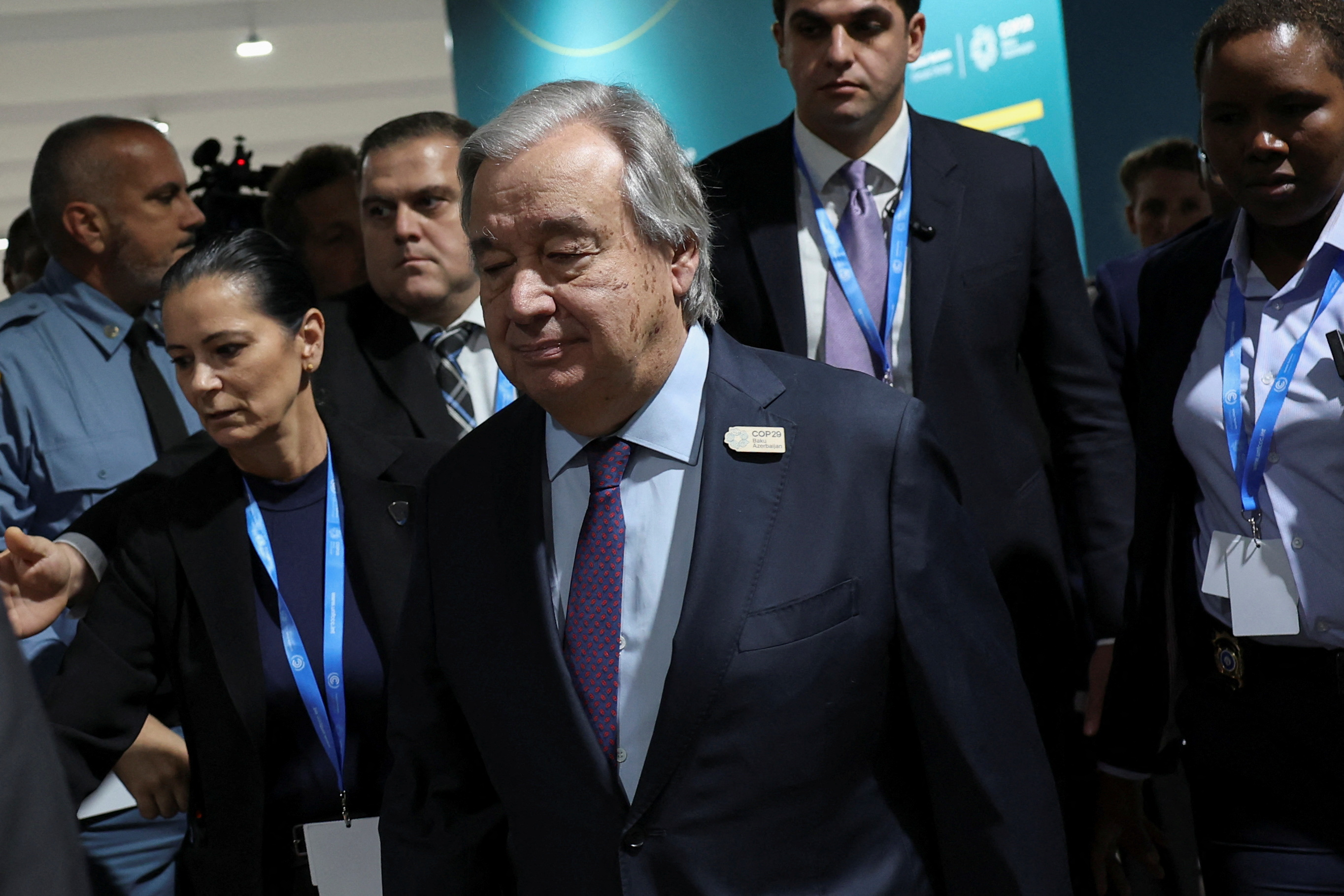 cover COP29 – Final deal on a knife-edge