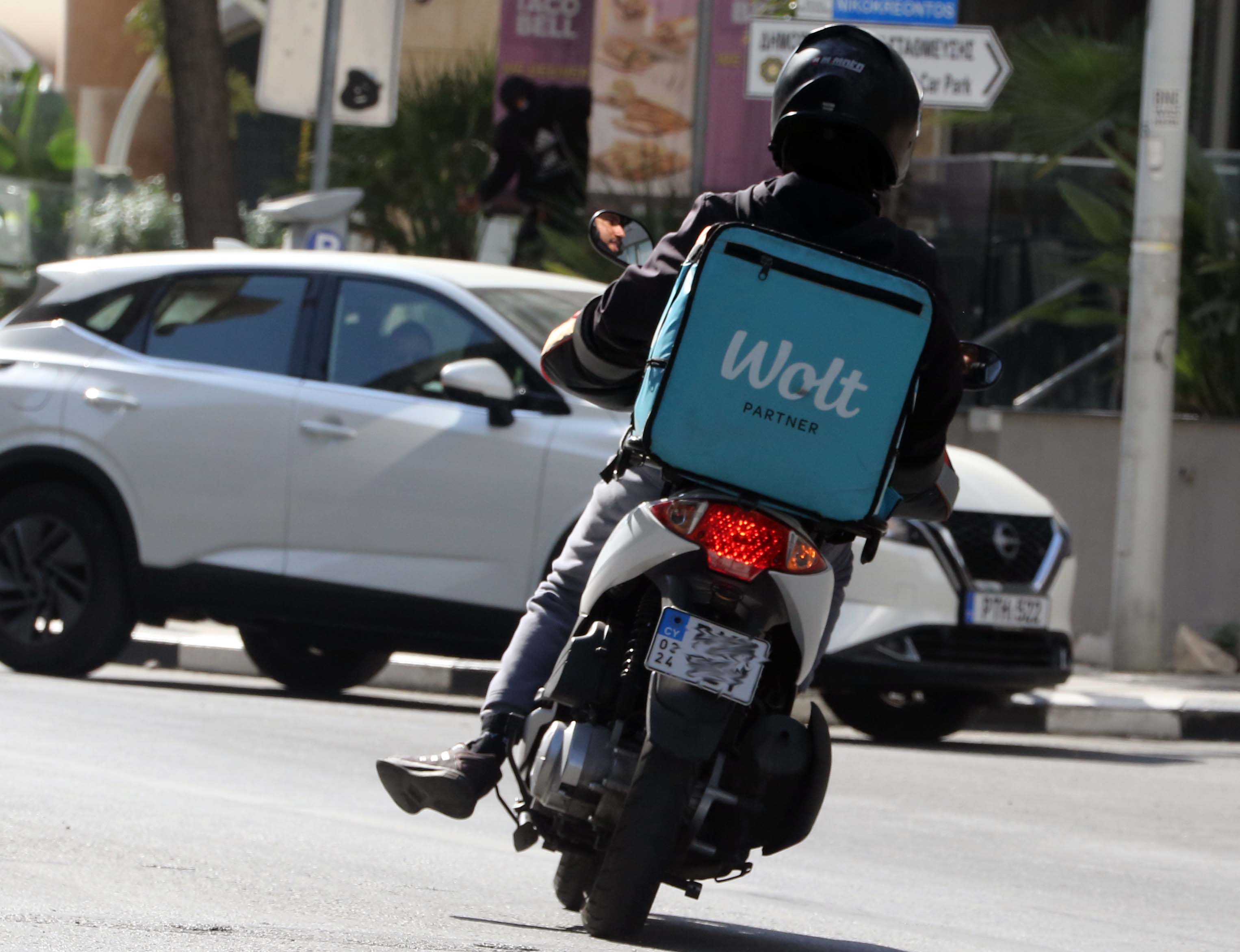 cover Fears of underreporting in delivery driver attacks, union says