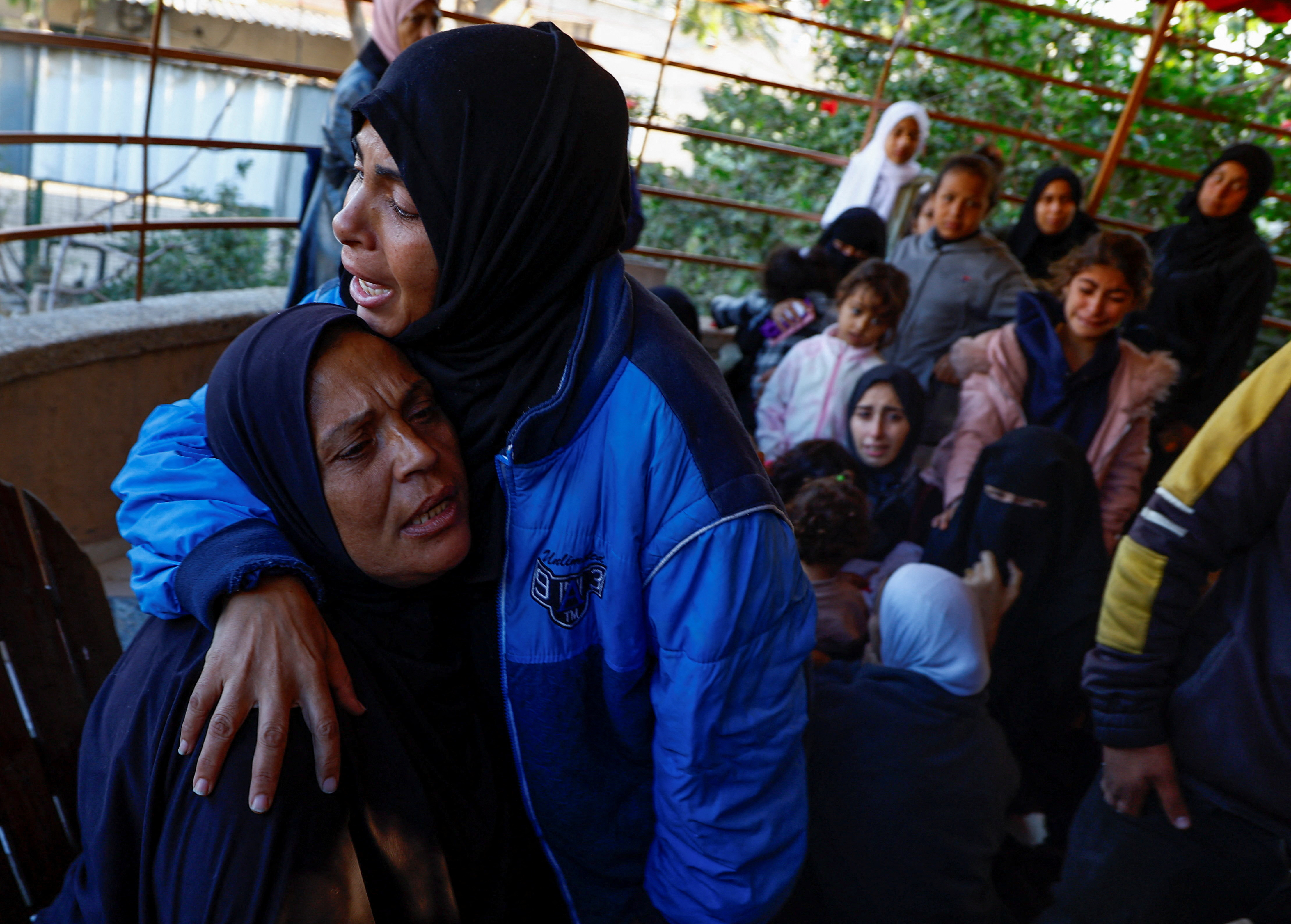 image Israeli strikes kill 19 in Gaza, hospital in north makes distress call