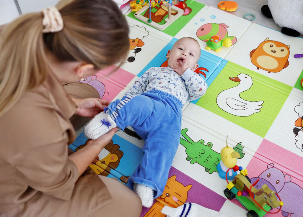 image Russia bans &#8216;child-free propaganda&#8217; to try to boost birth rate