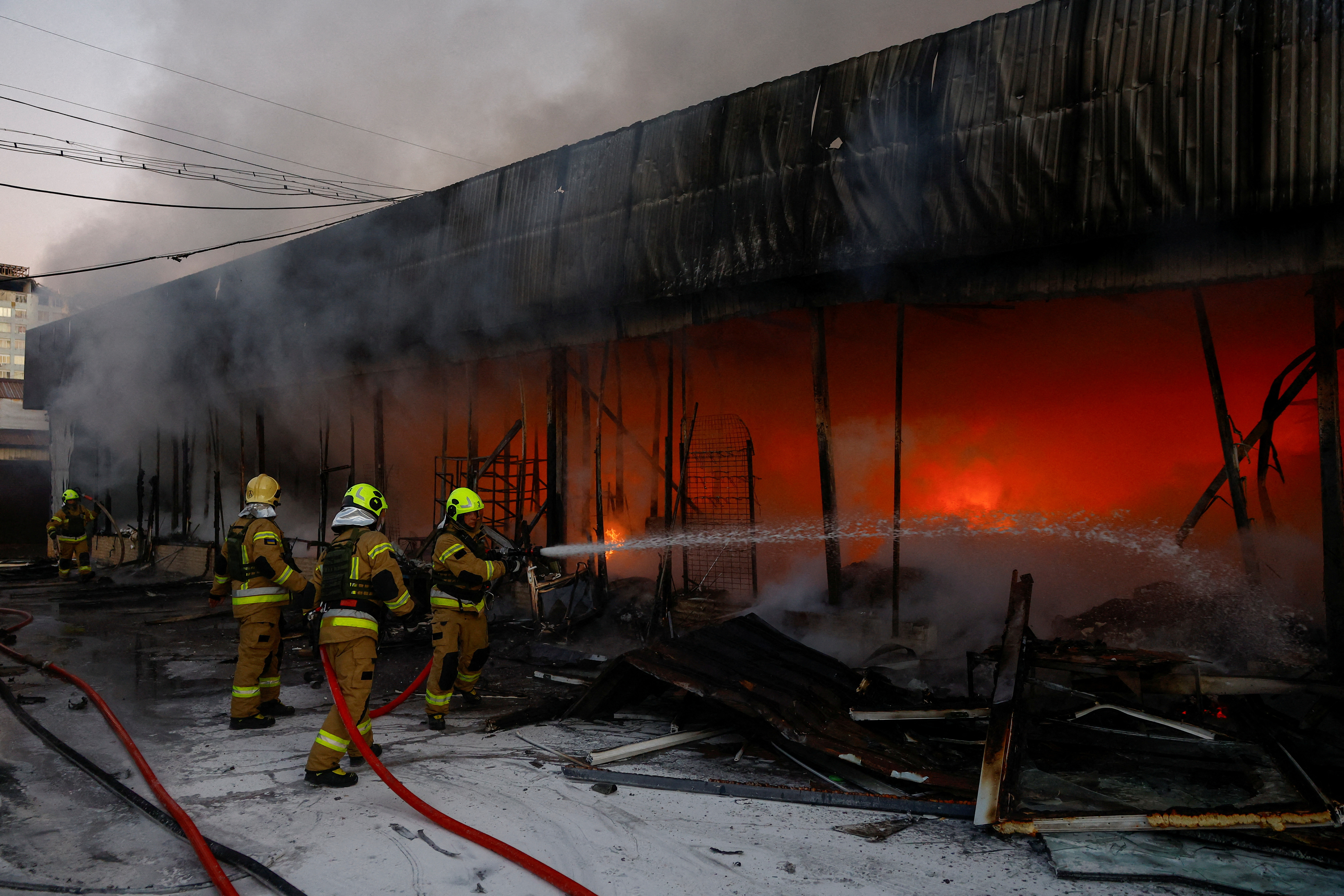 image Ukrainian drones hit Russian weapons factory, Kyiv source says