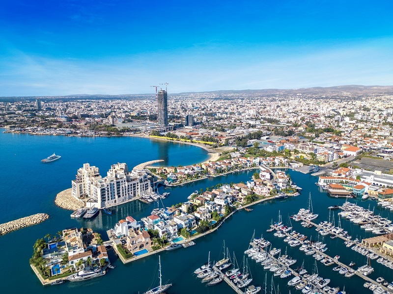 image Limassol Blu Marine: construction moving at full speed