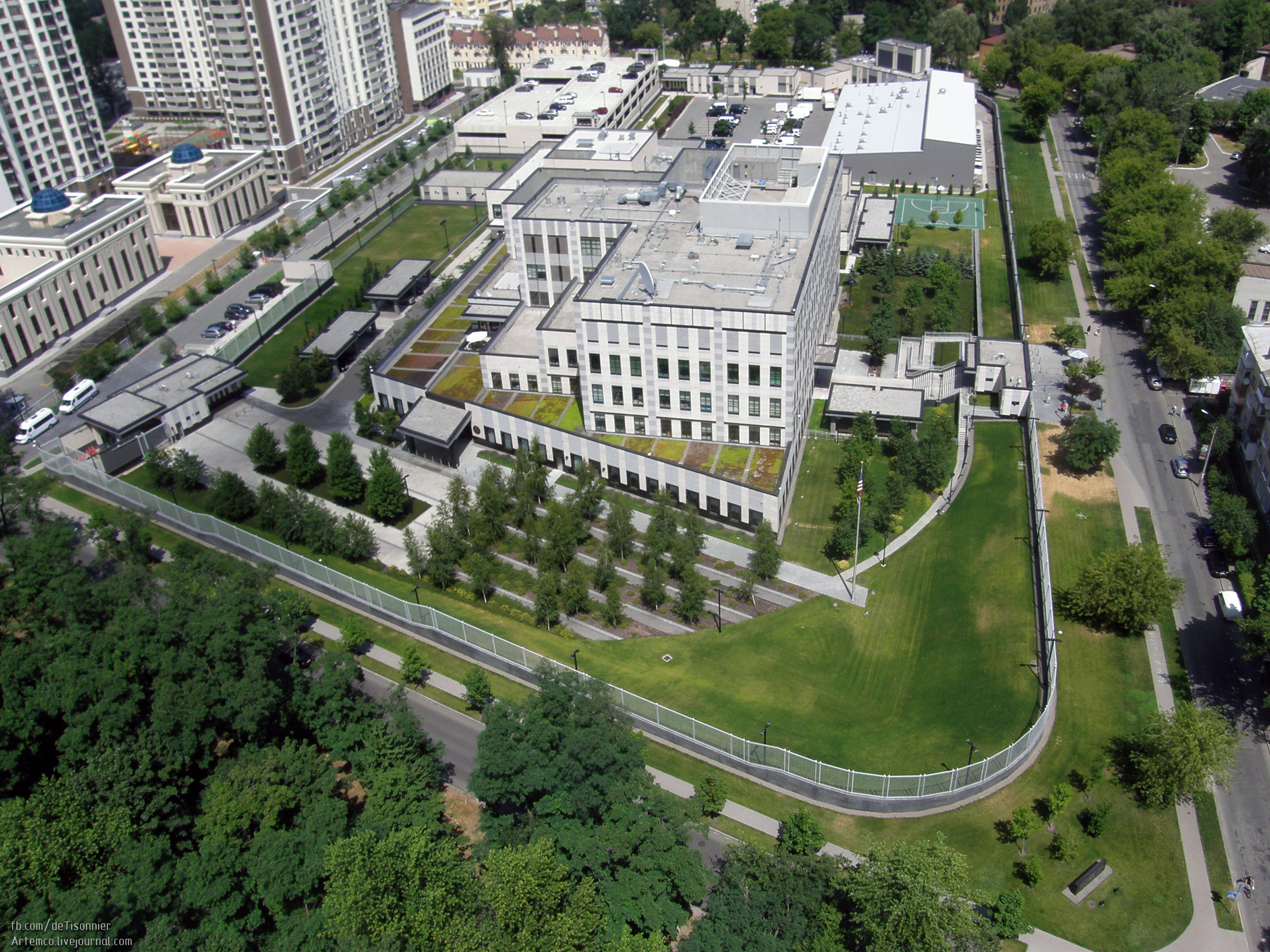image US, Greek and Italian embassies in Kyiv shuts down after receiving information of air strike