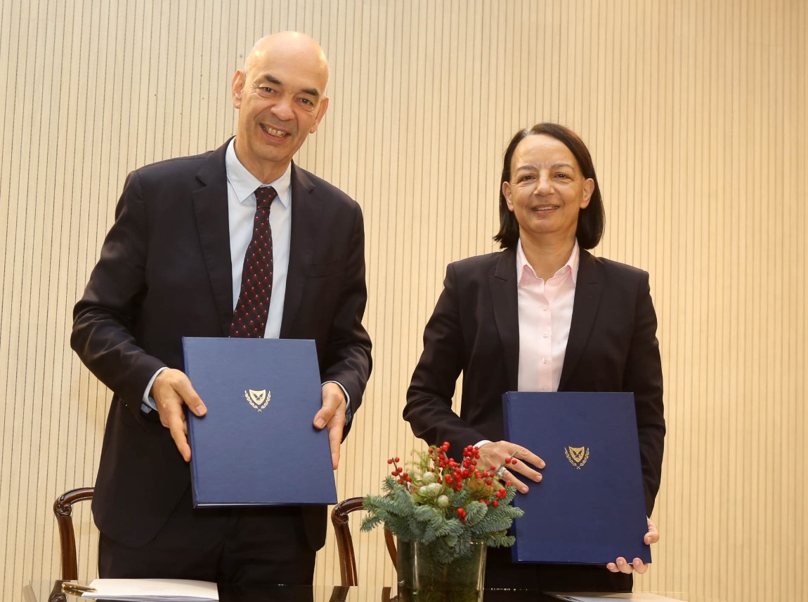 image Government, Hermes extend airport deal to 2033