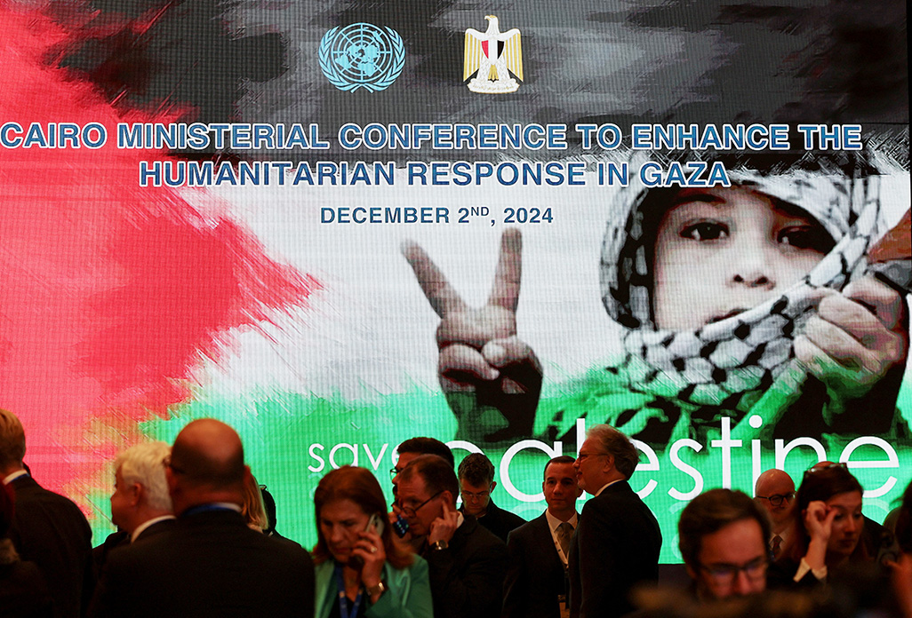 image Egypt hosts Hamas in new Gaza ceasefire push, looting halts aid
