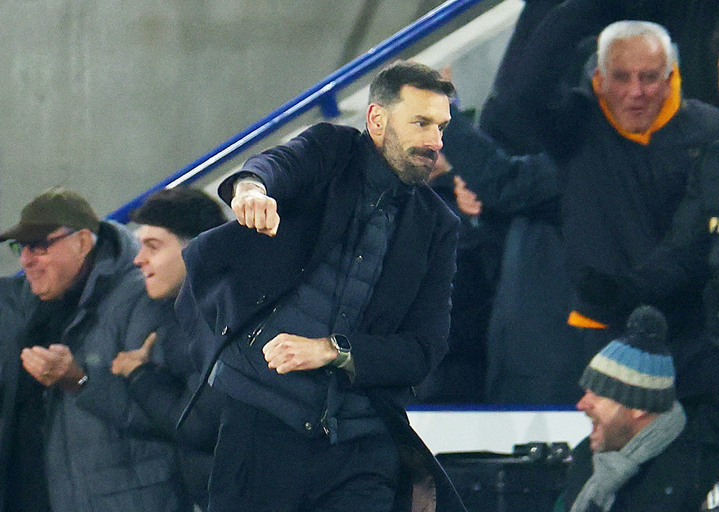 image Leicester boss Van Nistelrooy keeping feet on the ground