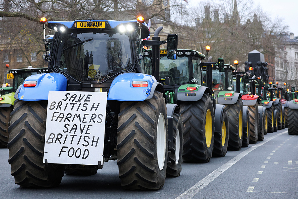 image Tractors block central London streets as farmers protest at tax change