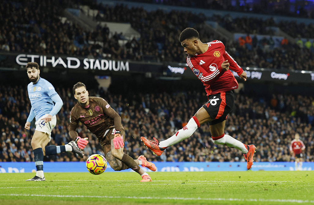 image Man United&#8217;s Diallo snatches derby victory at stunned City