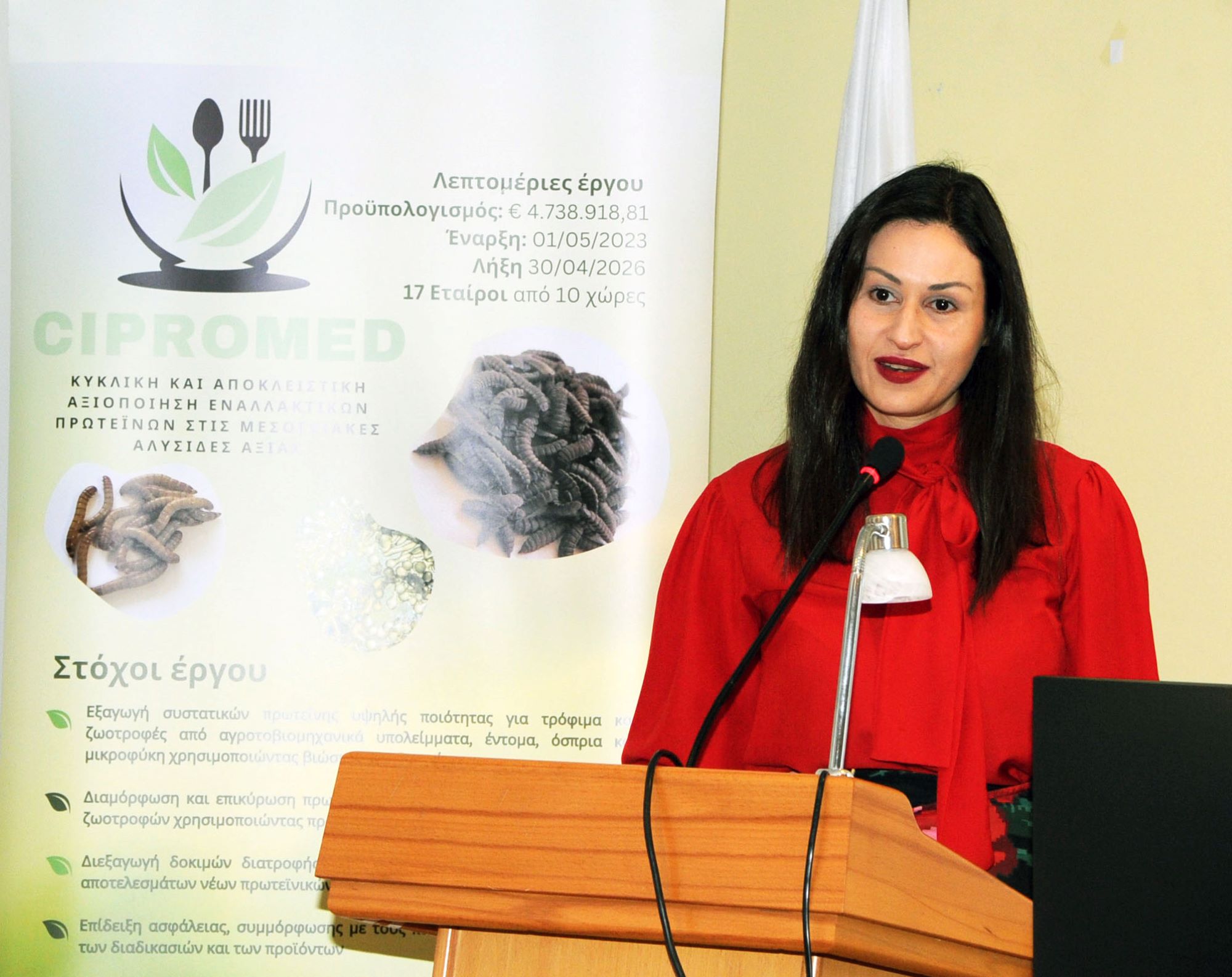 image Consumers can eat microalgae and insects, says agriculture minister