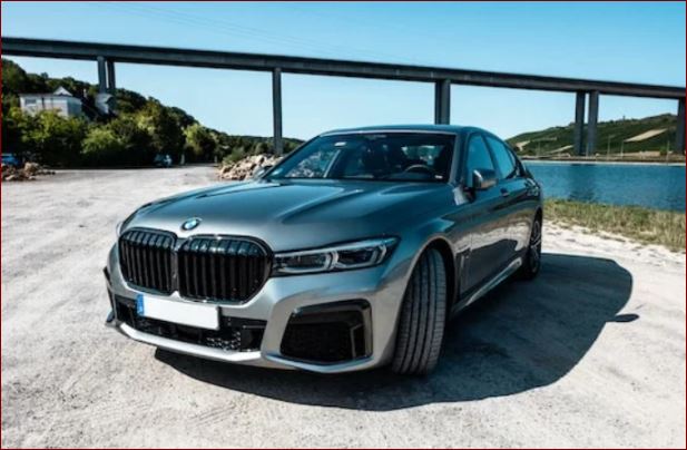 image Why you should rent a BMW for business in Dubai