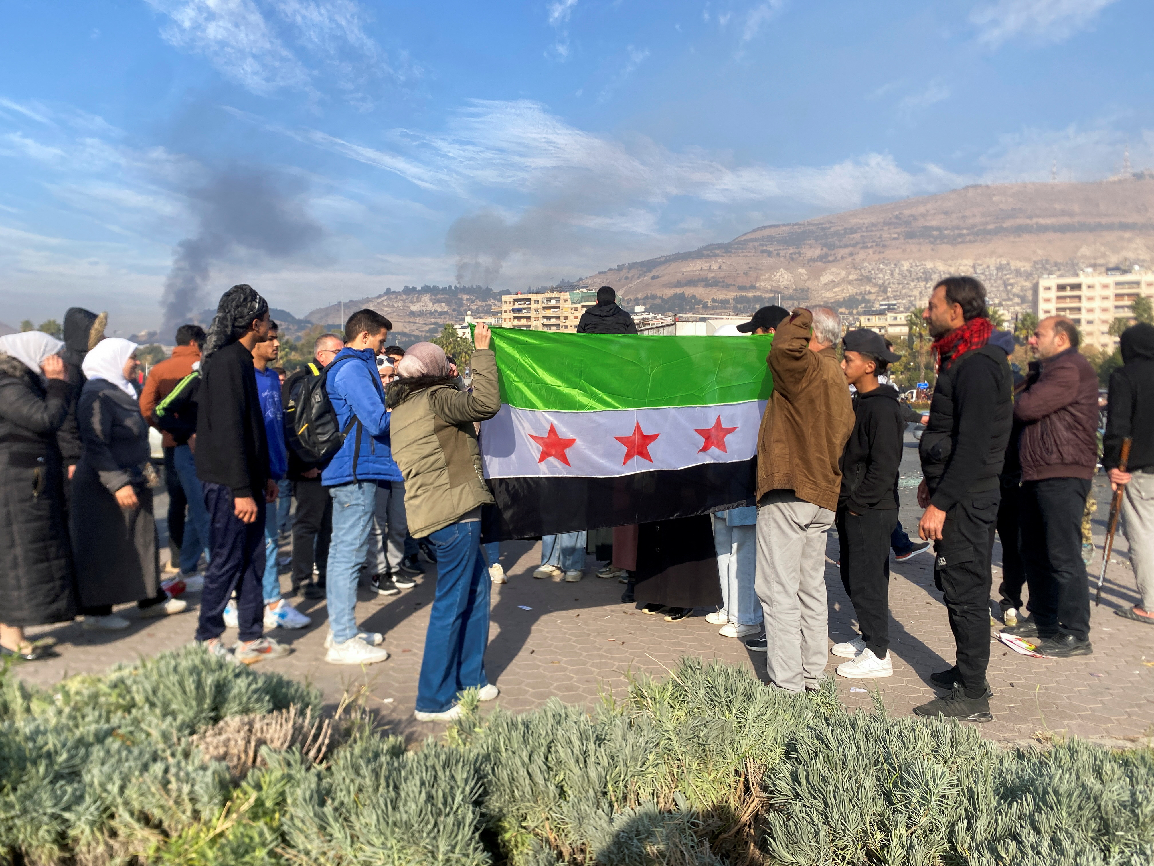 image Syrian rebel chief: former PM will supervise state bodies until hand over