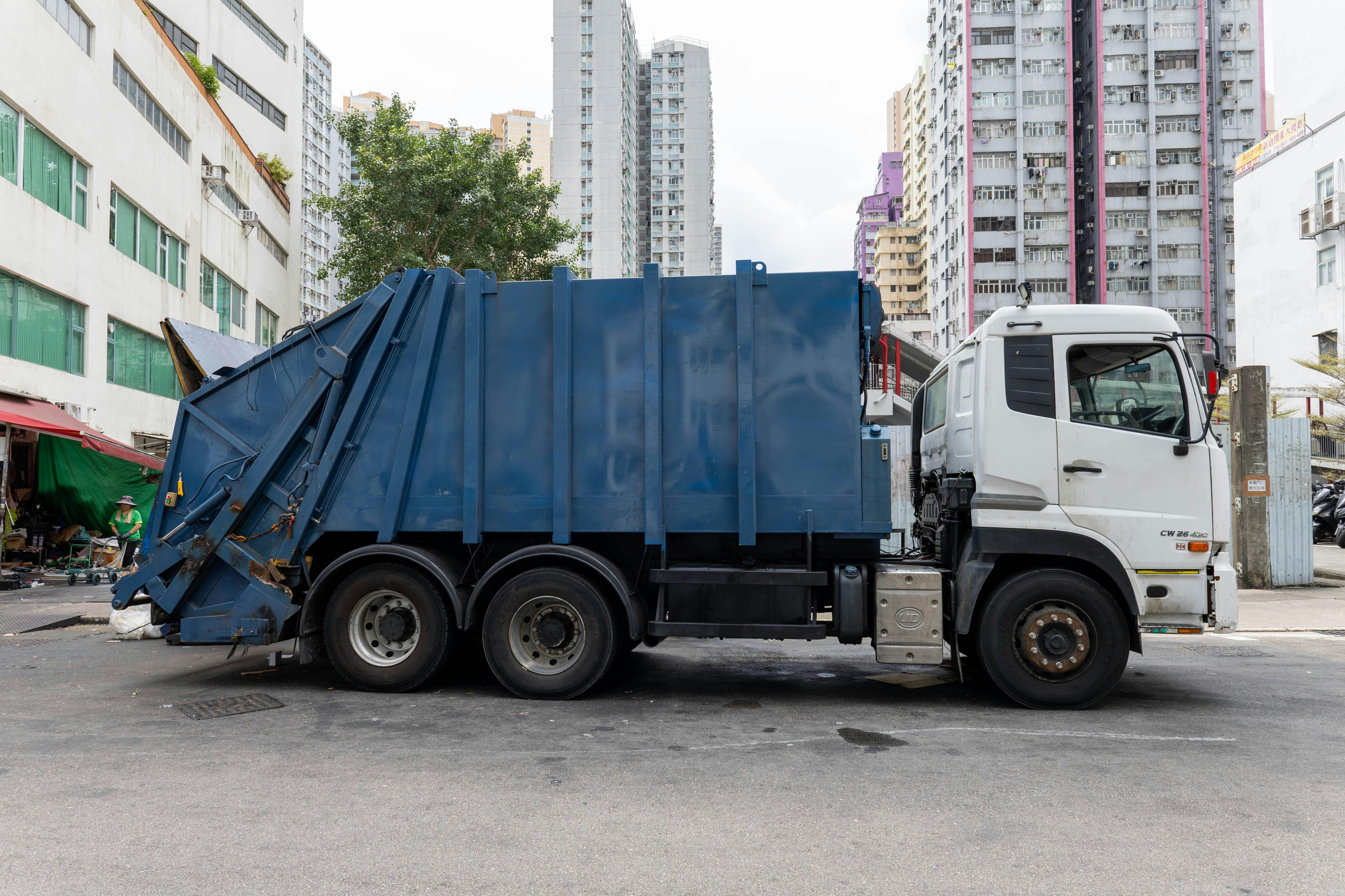 image Fake binmen knocking on doors for Christmas tips