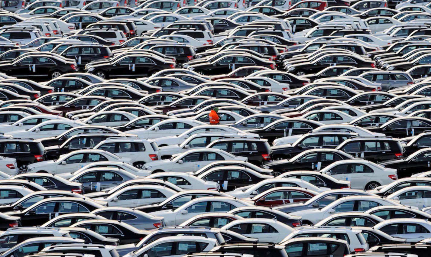 image Cyprus among EU countries with high car ownership but low electric vehicle use