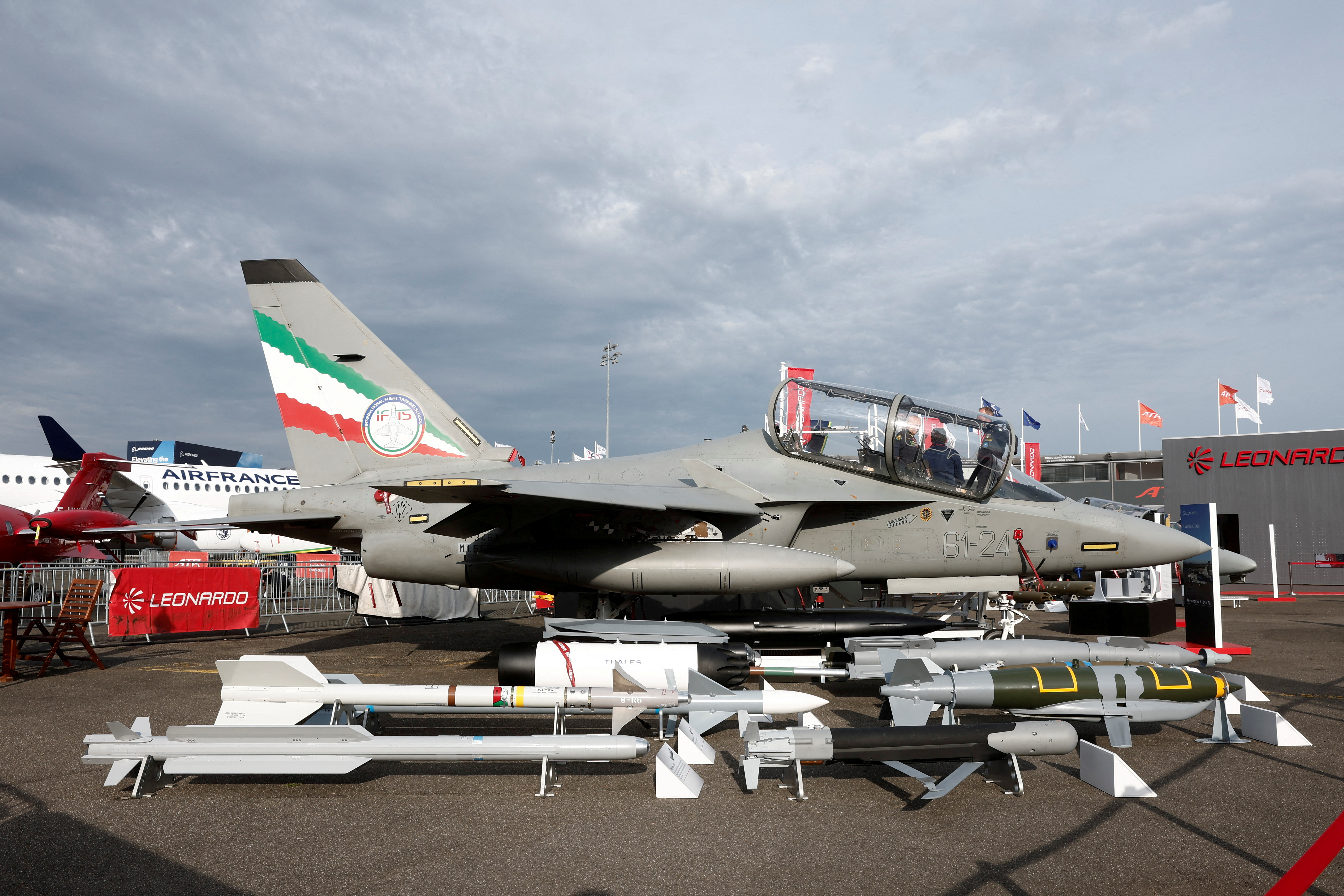 image Austria to purchase 12 Italian fighter jets