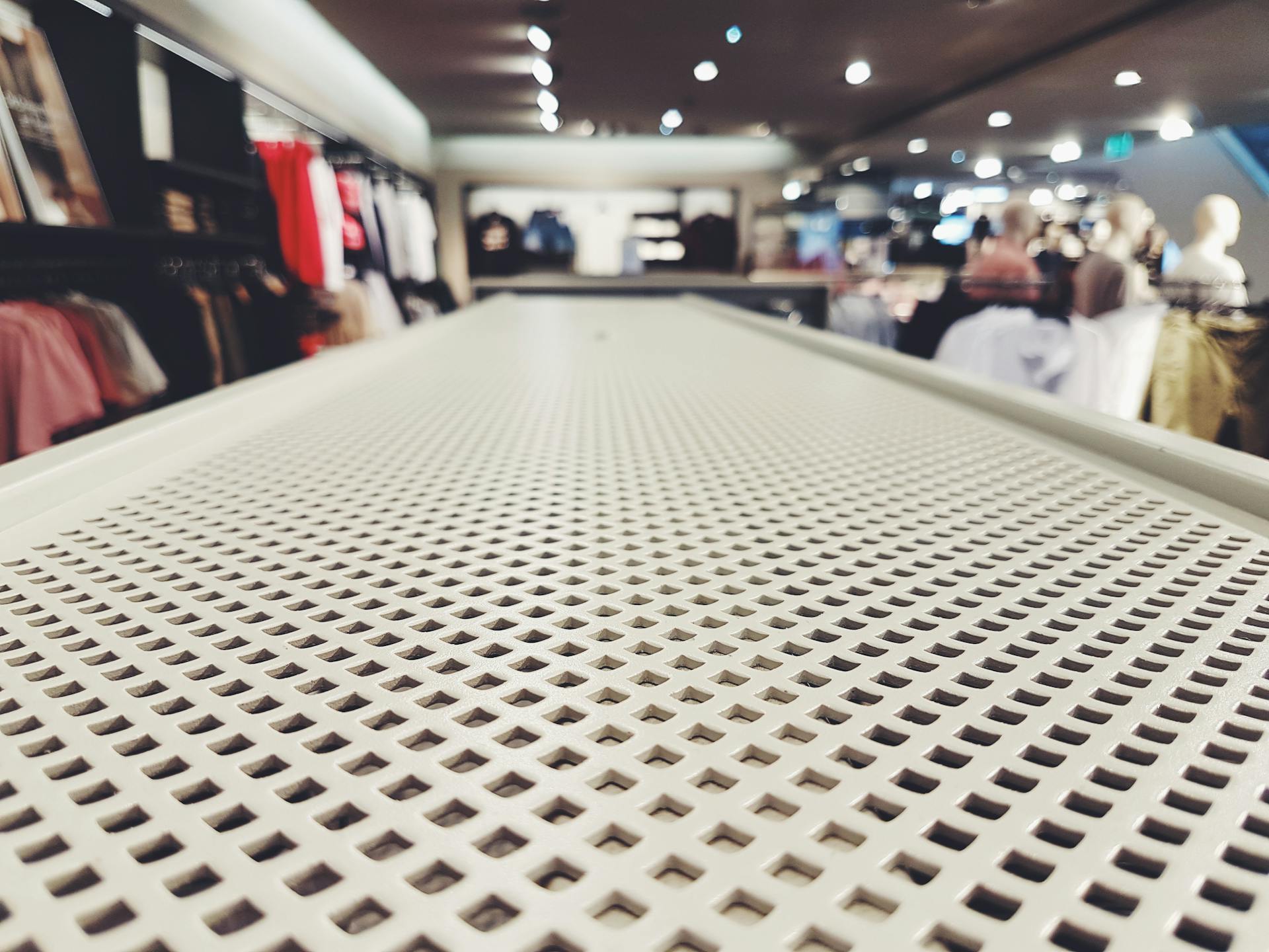 image Cyprus leads EU in retail turnover growth for November 2024