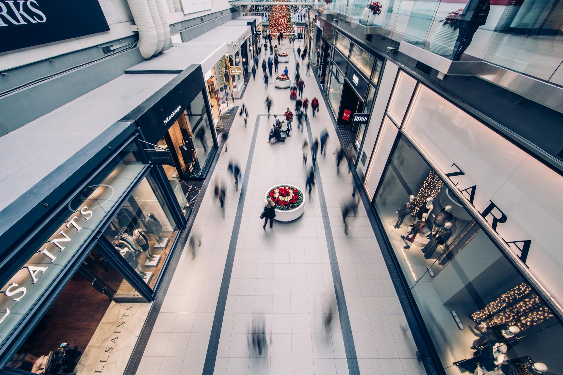 image Cyprus retail sector satisfied with holiday sales, footfall