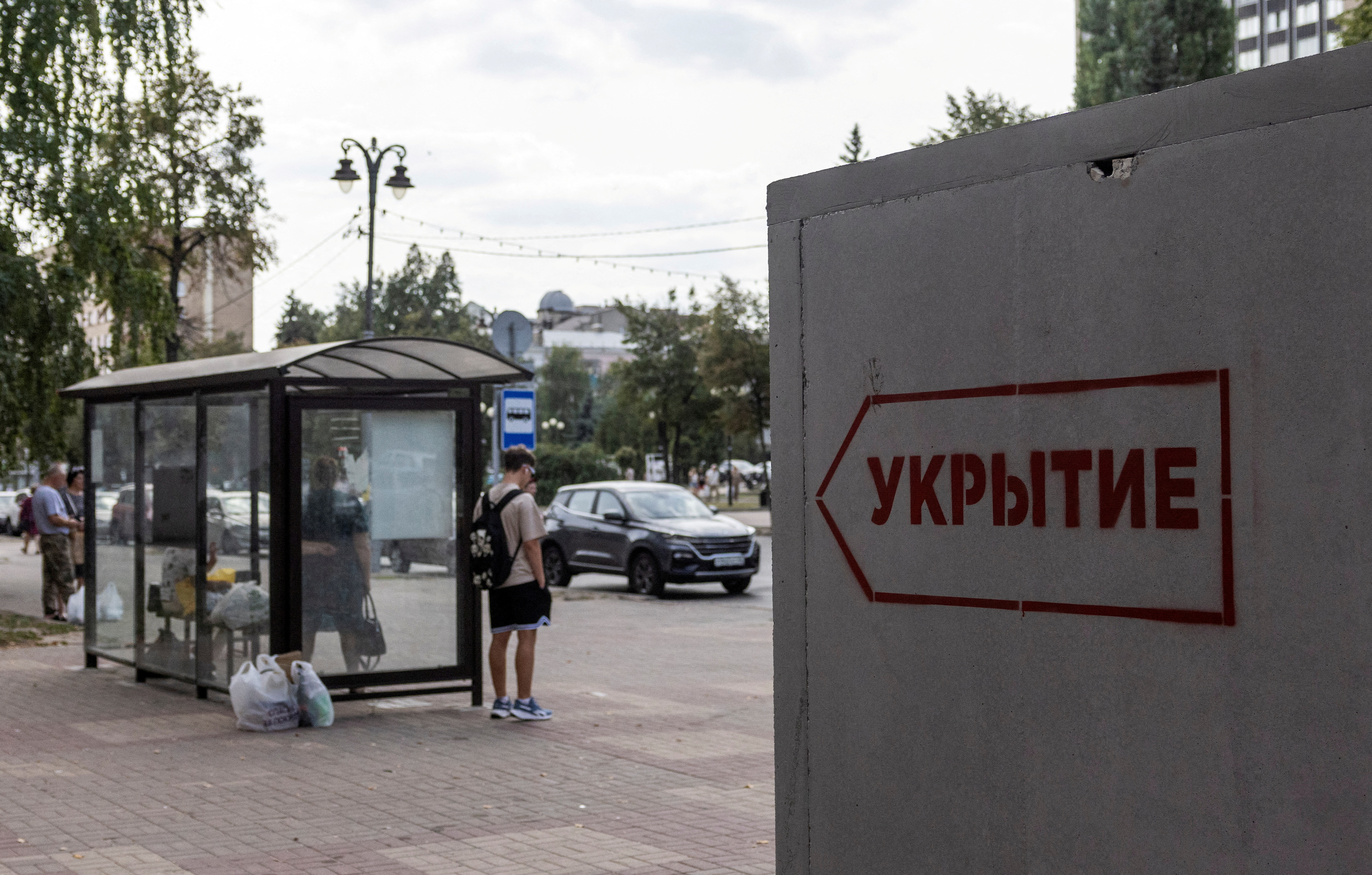 image Warring sides battle in western Russia as Moscow reports gains in Ukraine