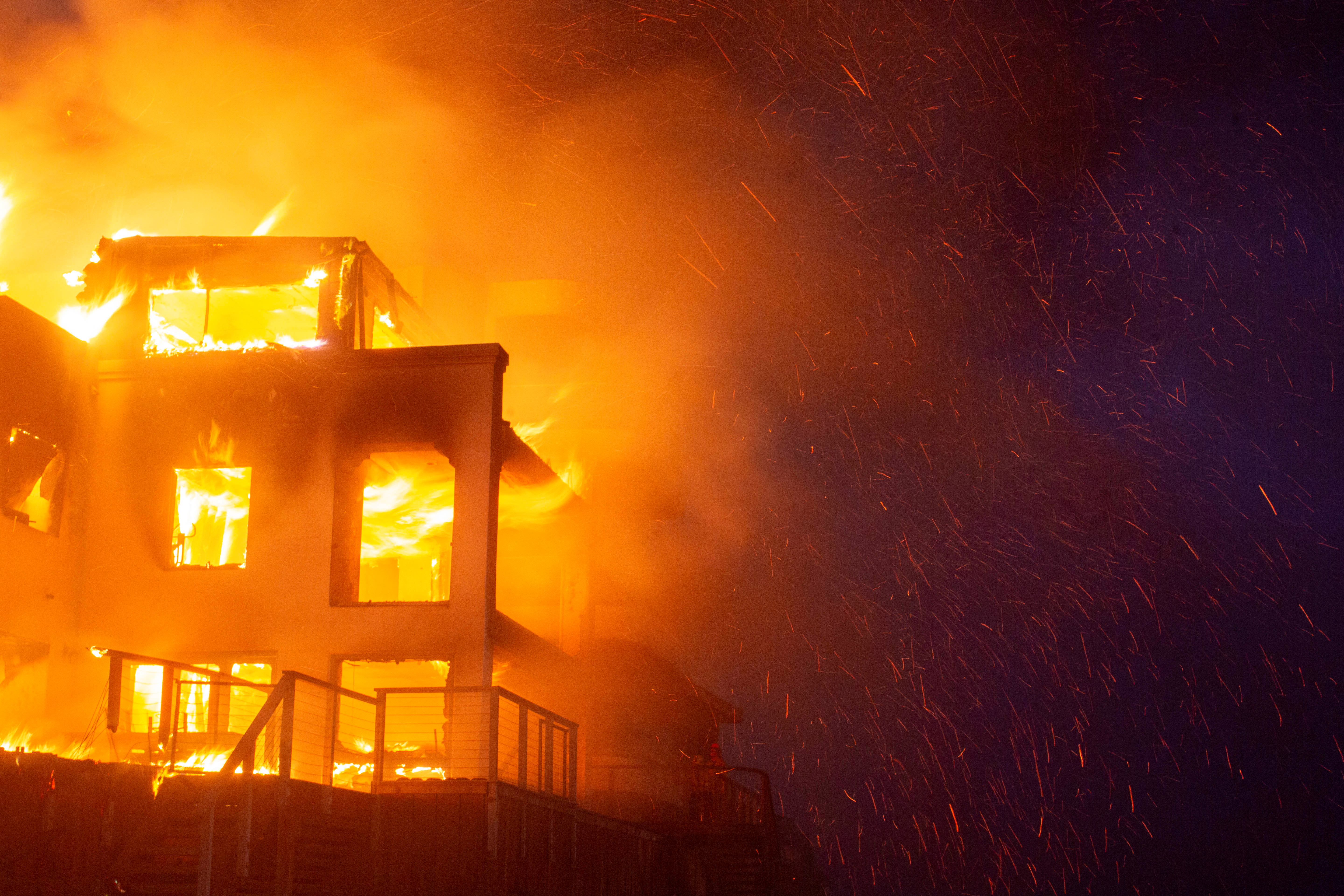 image Celebrities lose homes and flee as Los Angeles fires spread