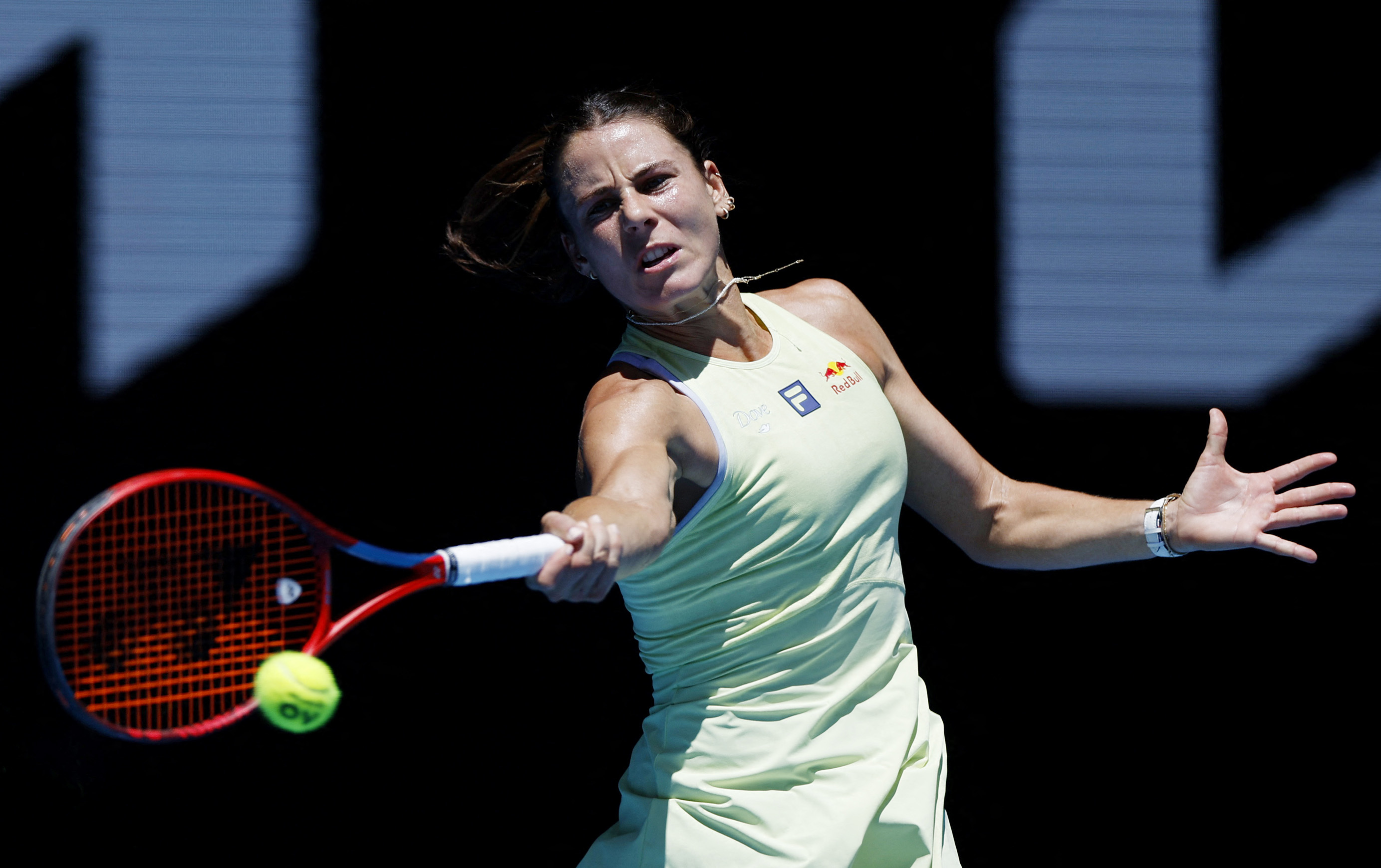 image American hope Fritz marches through, Navarro survives Stearns scare