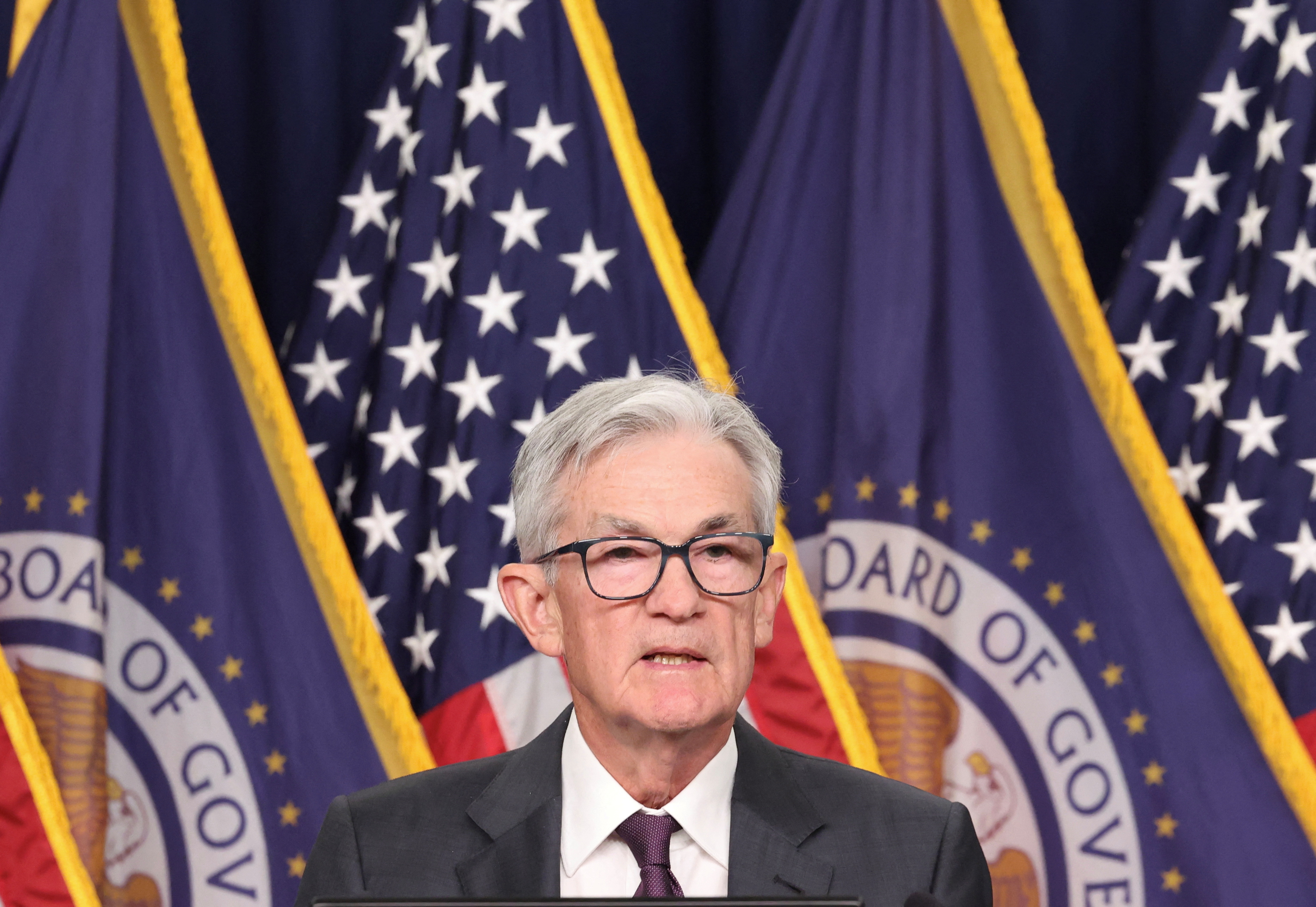 image Fed leaves rates unchanged, drops reference to inflation &#8216;progress&#8217; from policy statement