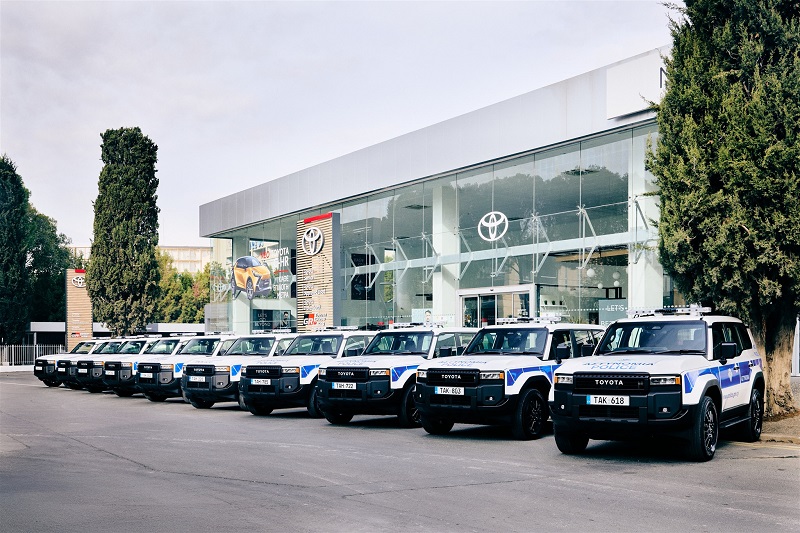 image Toyota Cyprus boosts Police fleet with delivery of new Land Cruisers