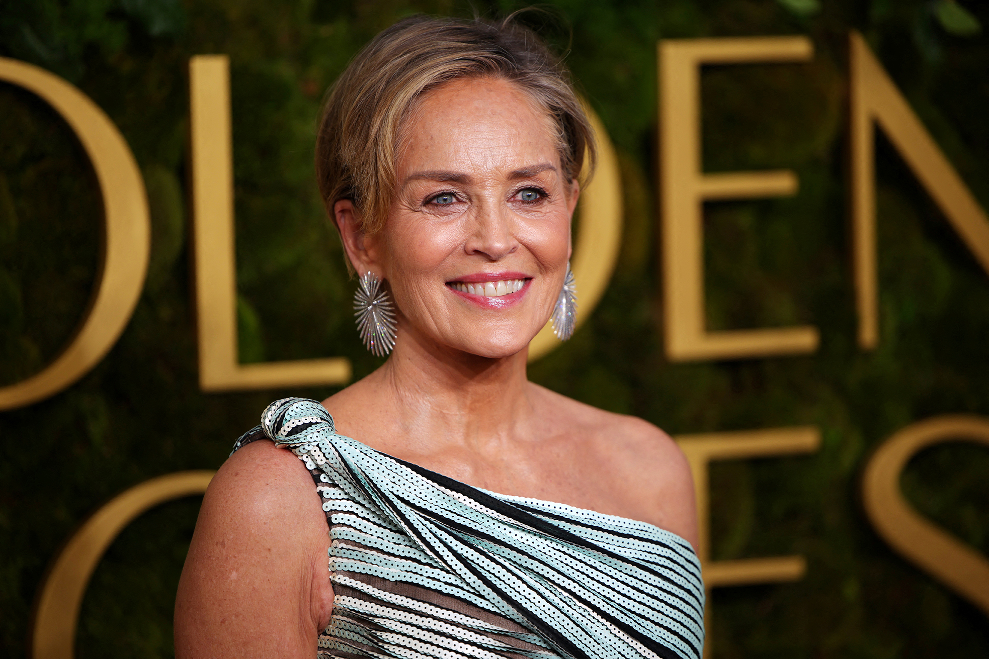 image Hollywood celebrities clear their closets for fire aid