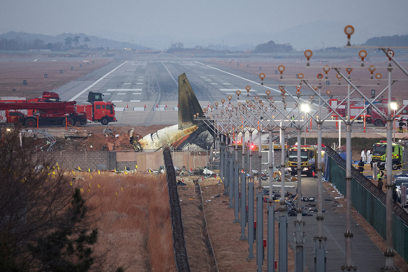 image Jeju Air &#8216;black box&#8217; data missing from last four minutes before crash
