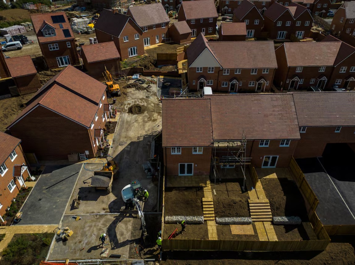 image Rents outside London fall for first time in years as demand cools