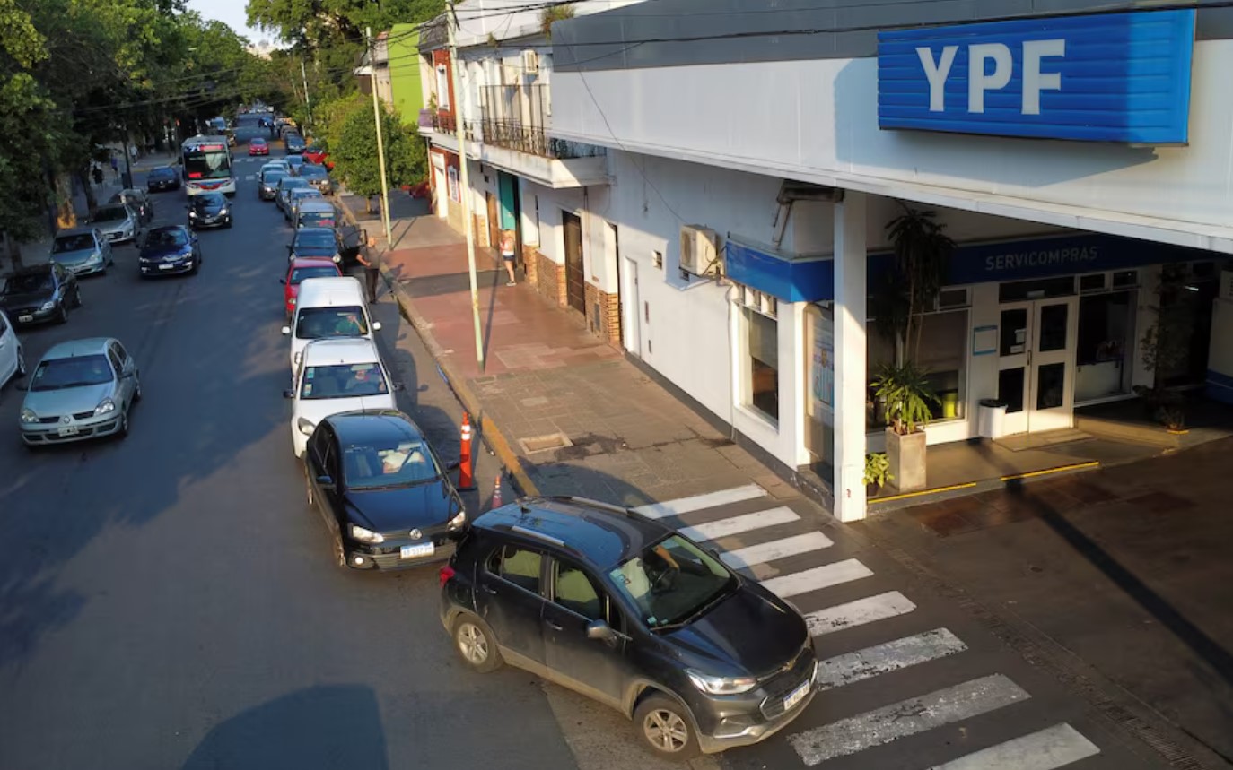 image Argentina lifts tariffs on low-cost EVs and hybrids, cuts some auto taxes