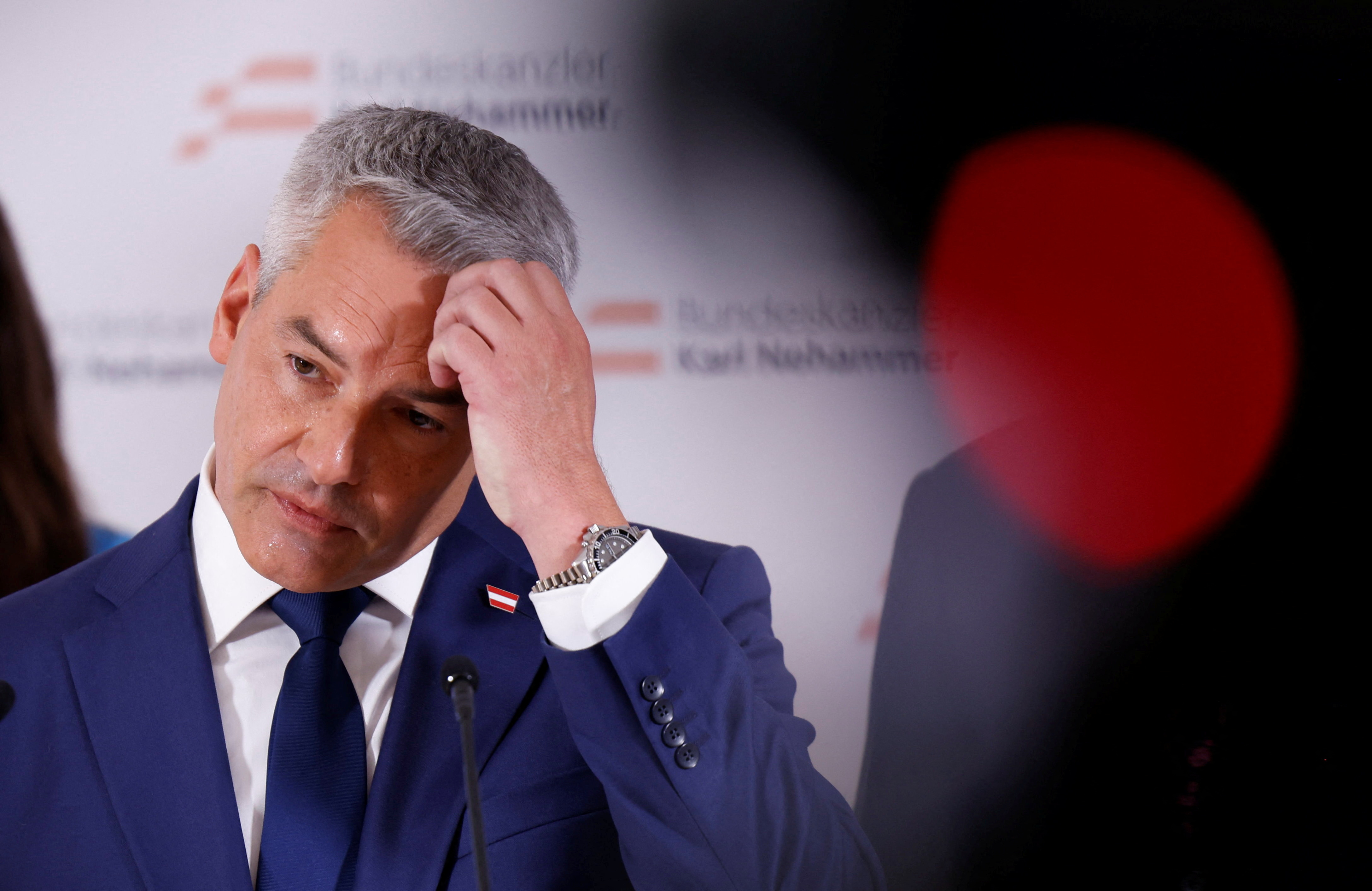 image Austrian conservatives pick new leader after chancellor quits