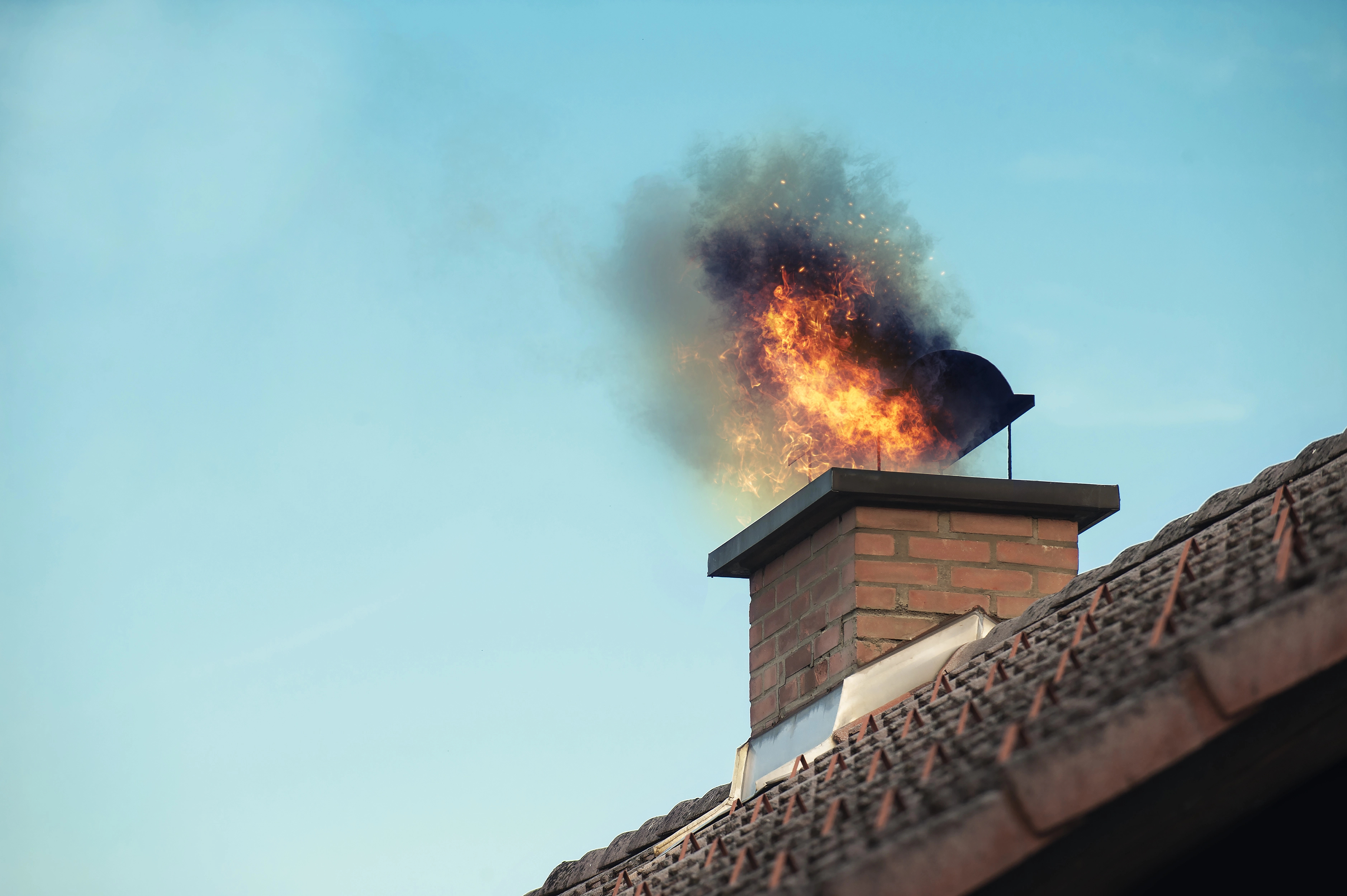 image Faulty fireplace chimney causes house fire in Episkopi
