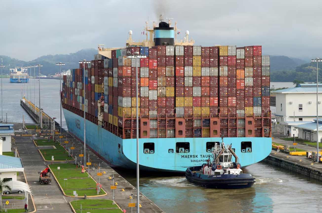 image Economists split on Singapore monetary policy amid Trump 2.0 uncertainties