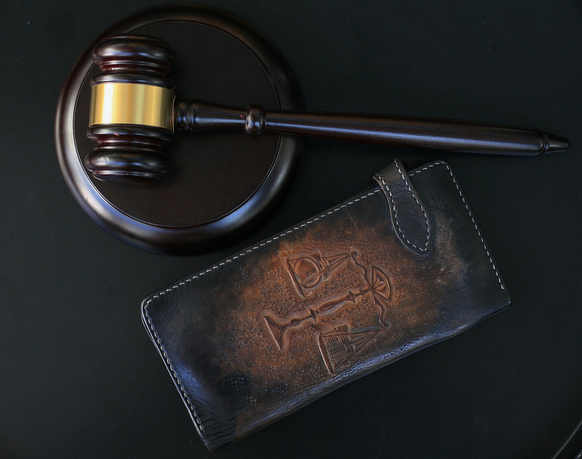 image Hungarian nationals plead guilty to &#8216;usurping&#8217; Greek Cypriot properties in north