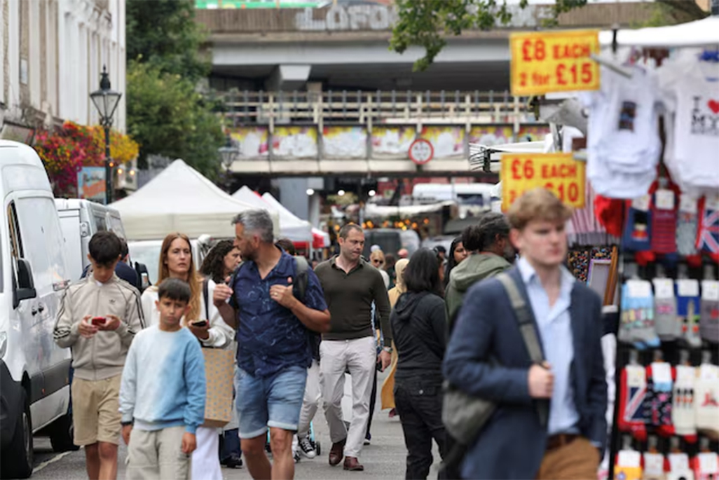 image UK population may hit 72.5 million by 2032 led by immigration