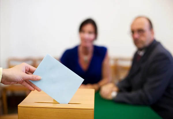cover Ministers approve voting rights for 17-year-olds