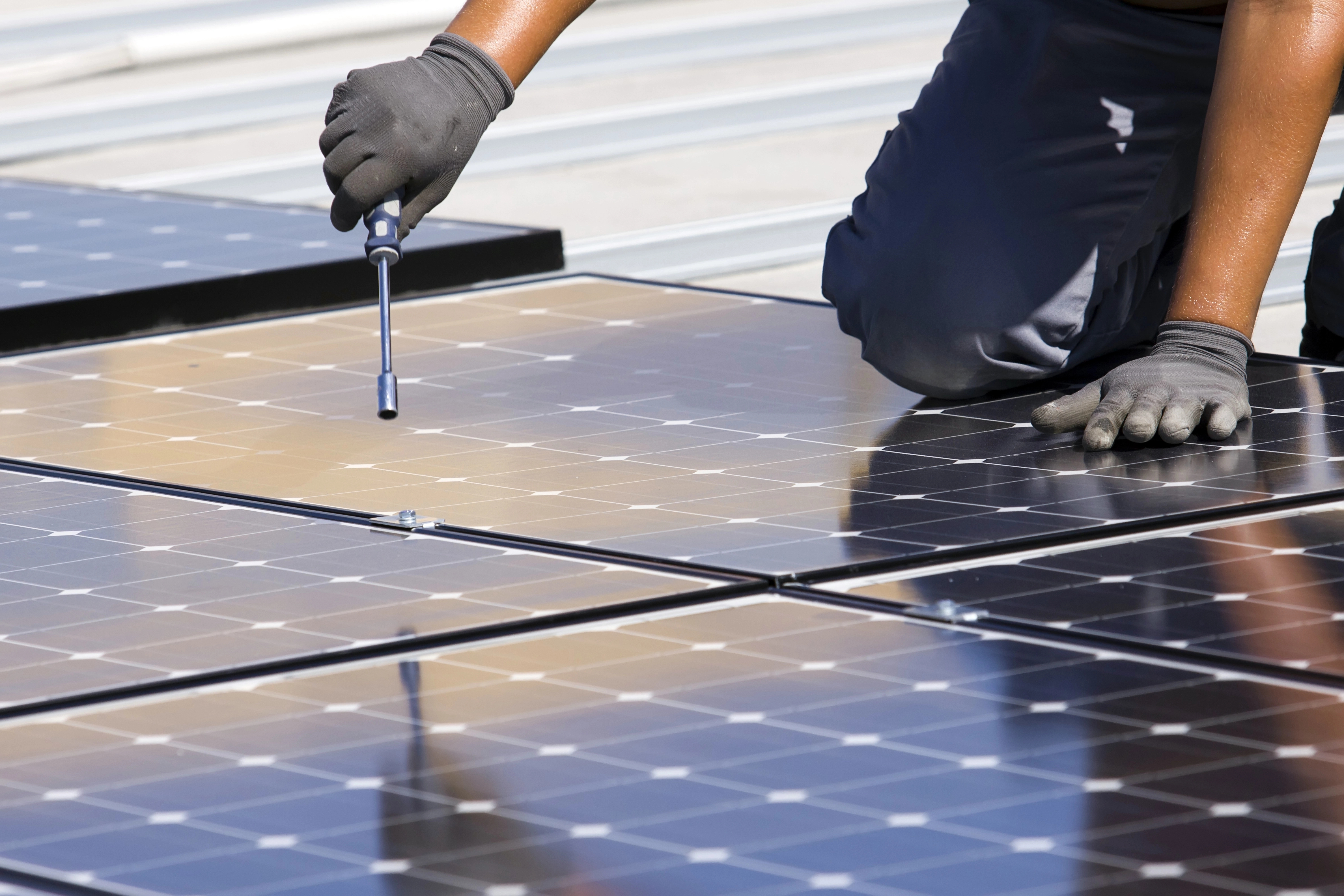 image Off-duty policeman catches solar panel thieves red-handed
