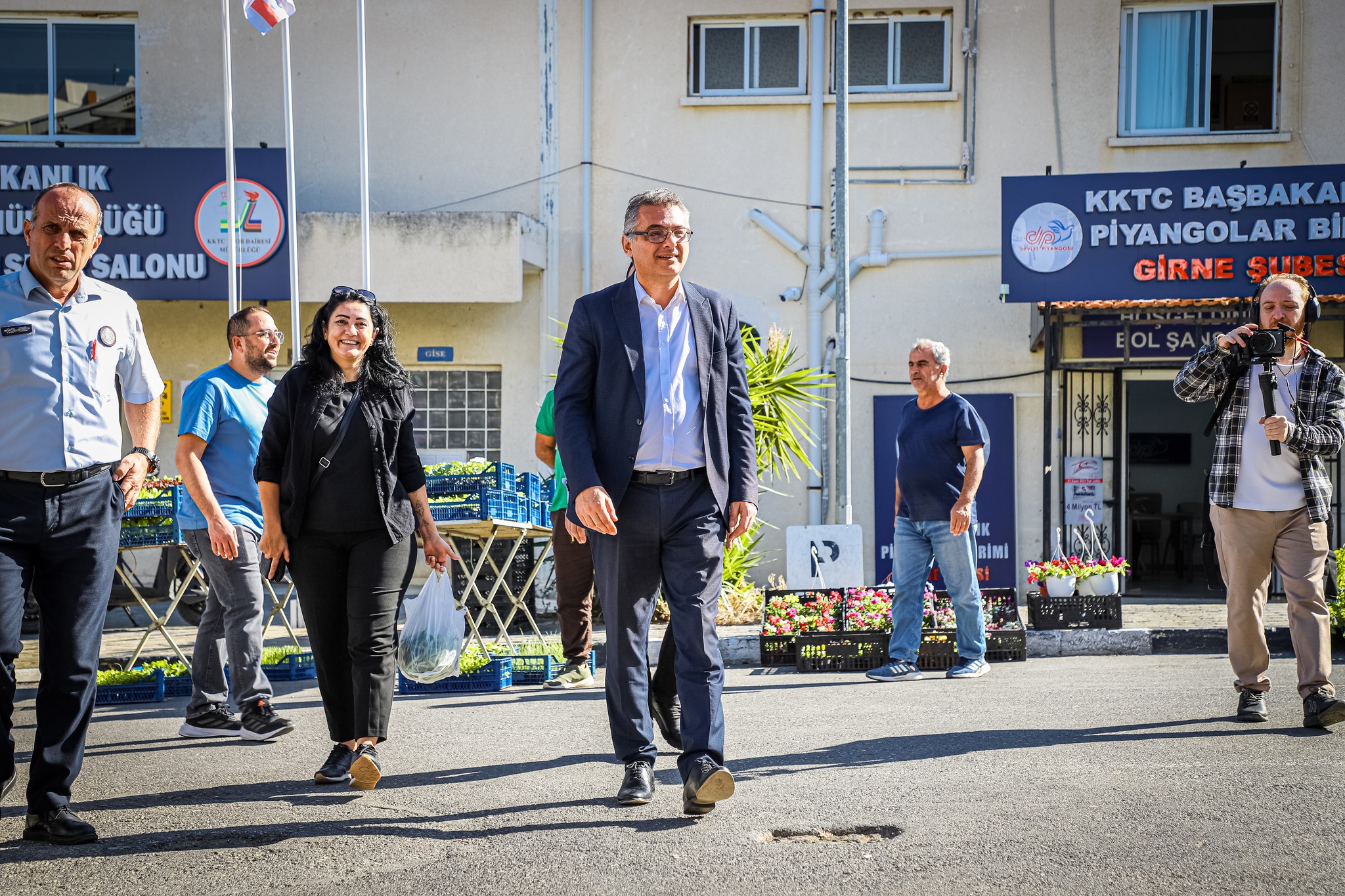 image Erhurman leads Tatar in latest Turkish Cypriot leadership poll
