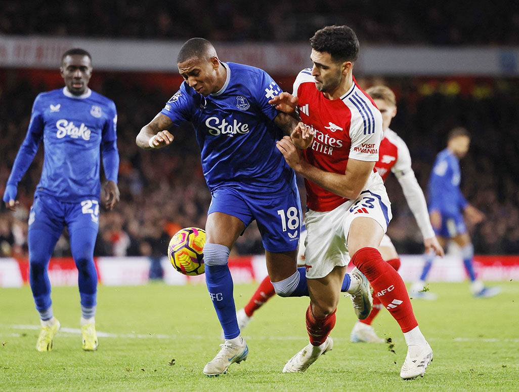image Everton&#8217;s Young says playing against his son would mark career high