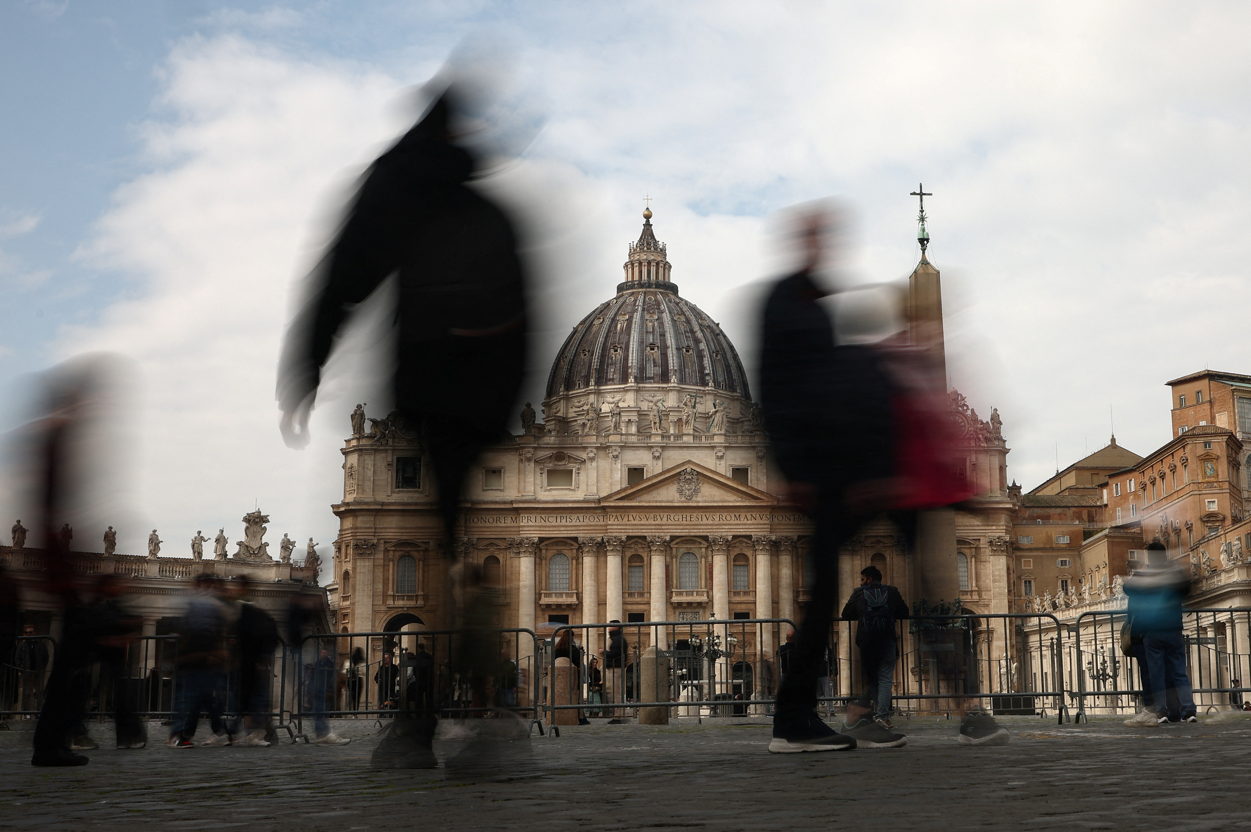 image Pope Francis has pneumonia in both lungs, Vatican says