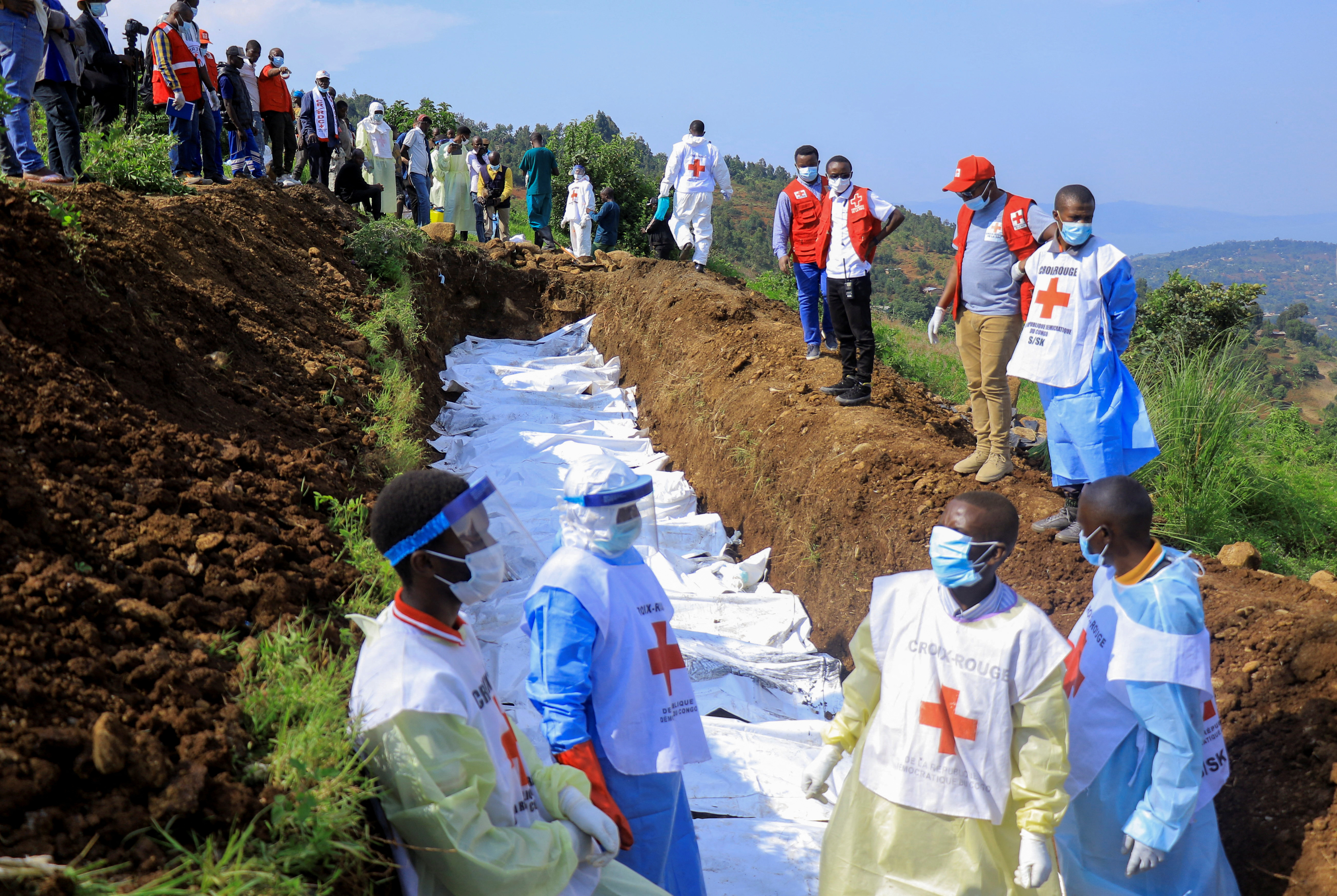 image Congo army runaways loot and sow panic in North Kivu town