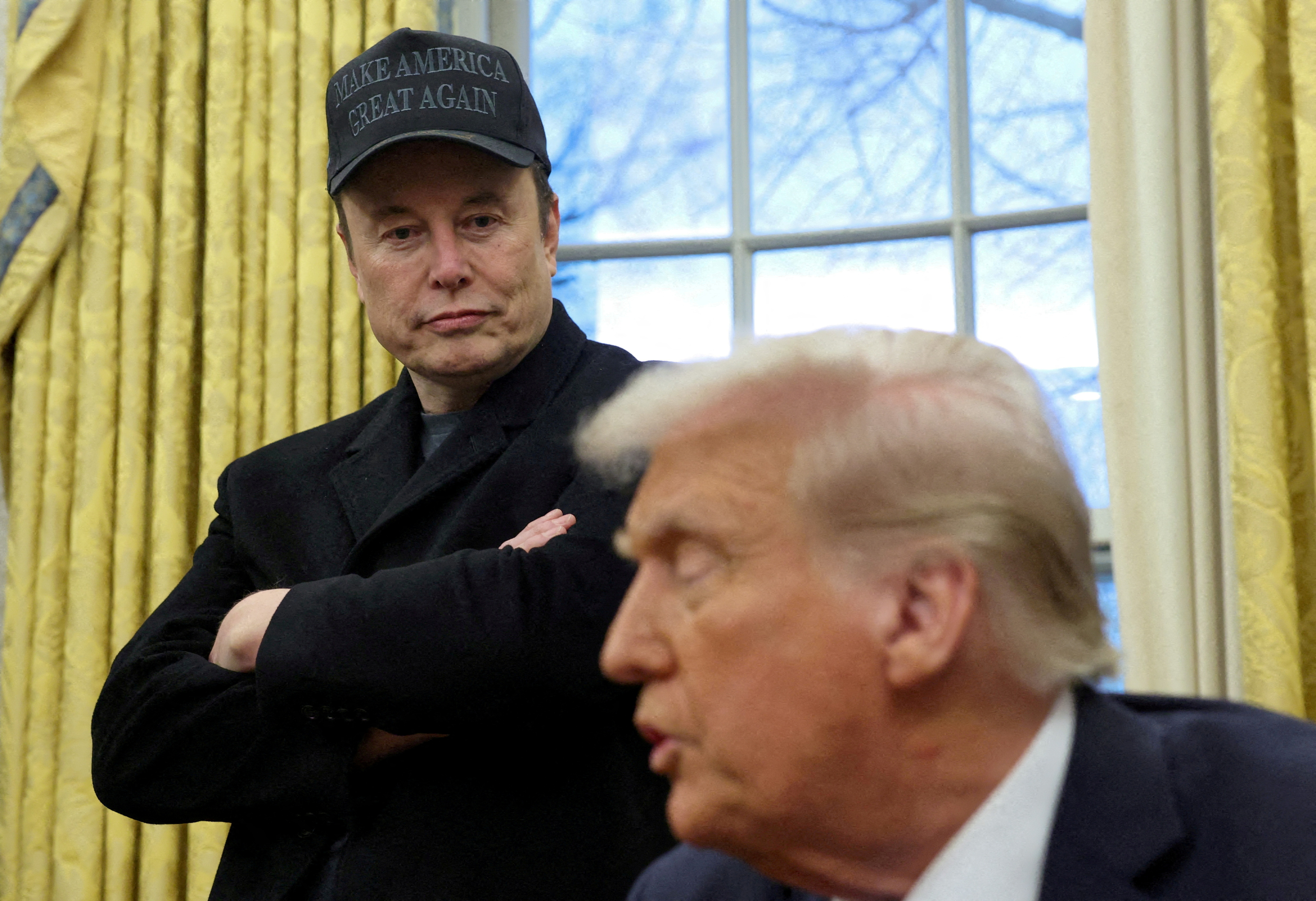 image Musk renews firing threat after being stymied by federal officials